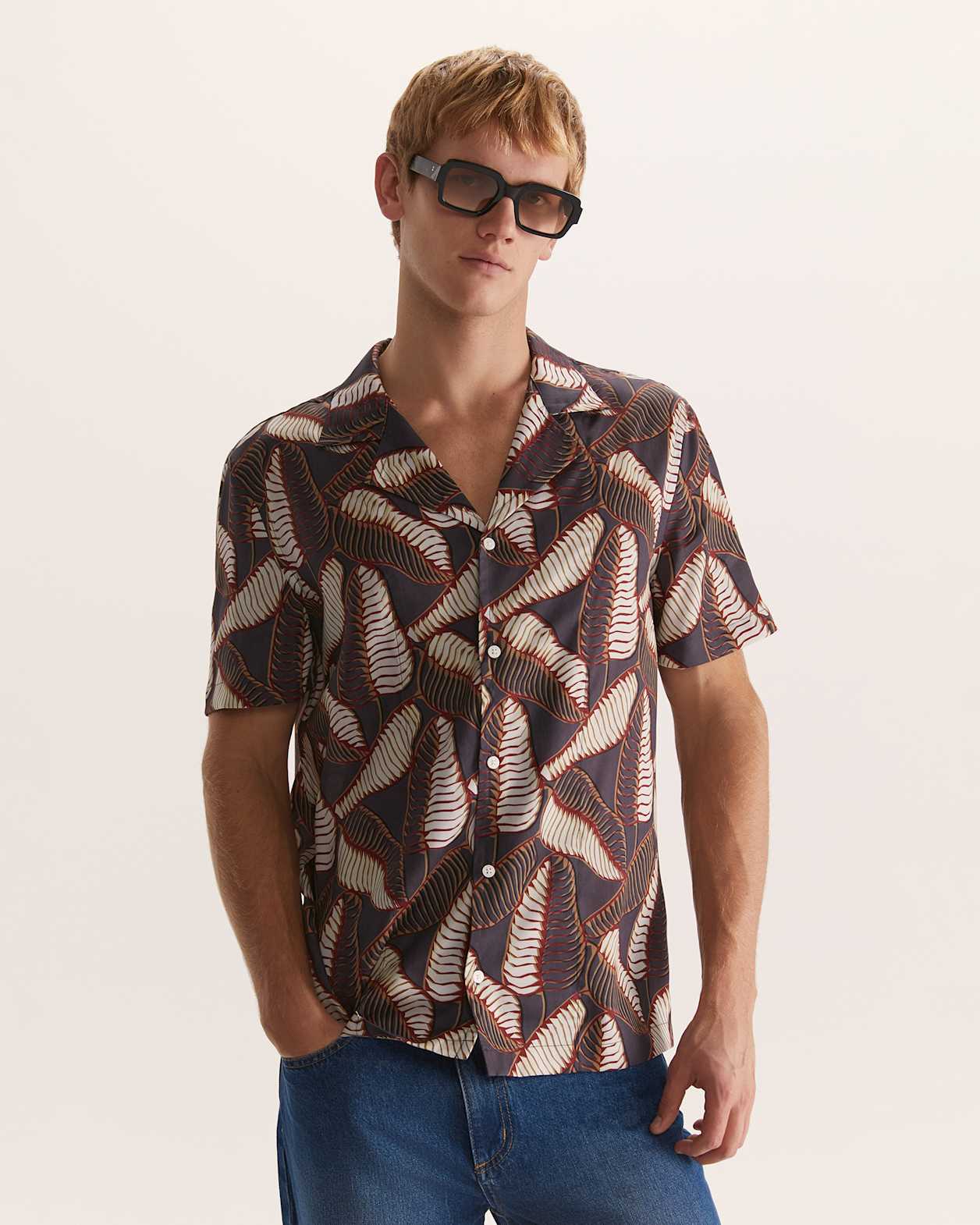 Cohen Short Sleeve Resort Print Shirt in MULTI