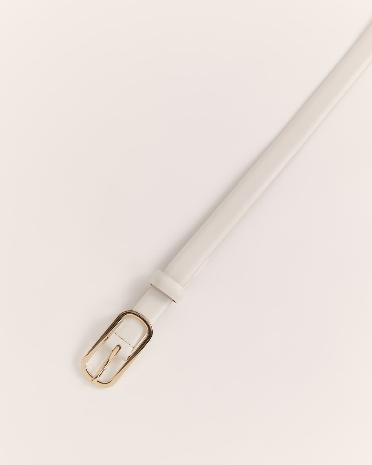 Essential Leather Belt in CREAM