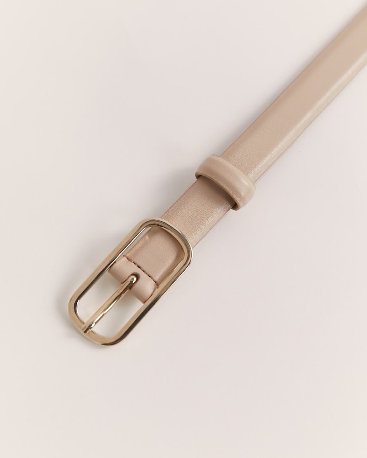 Essential Leather Belt in BEIGE