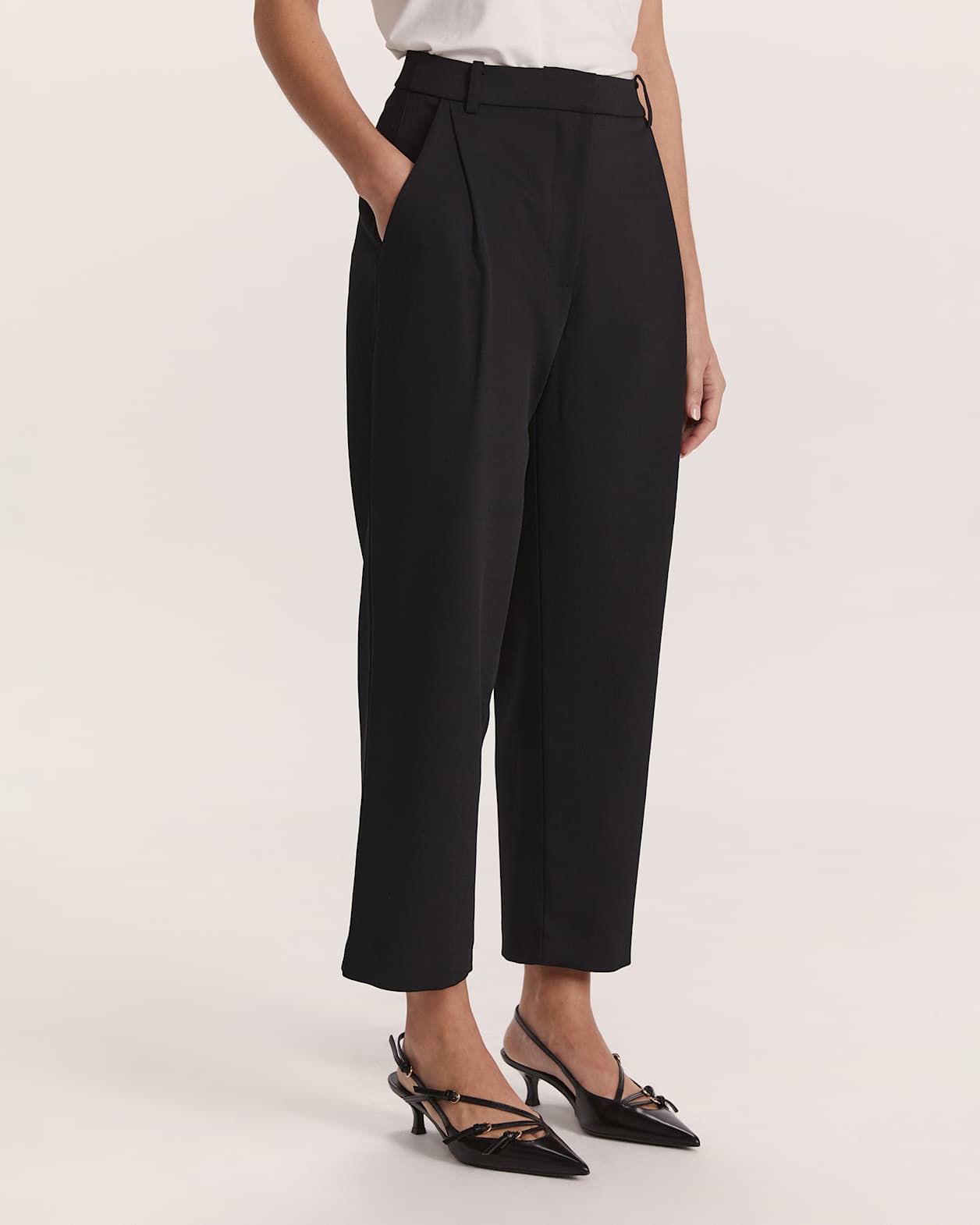 Dharma Tuck Front Culotte in BLACK