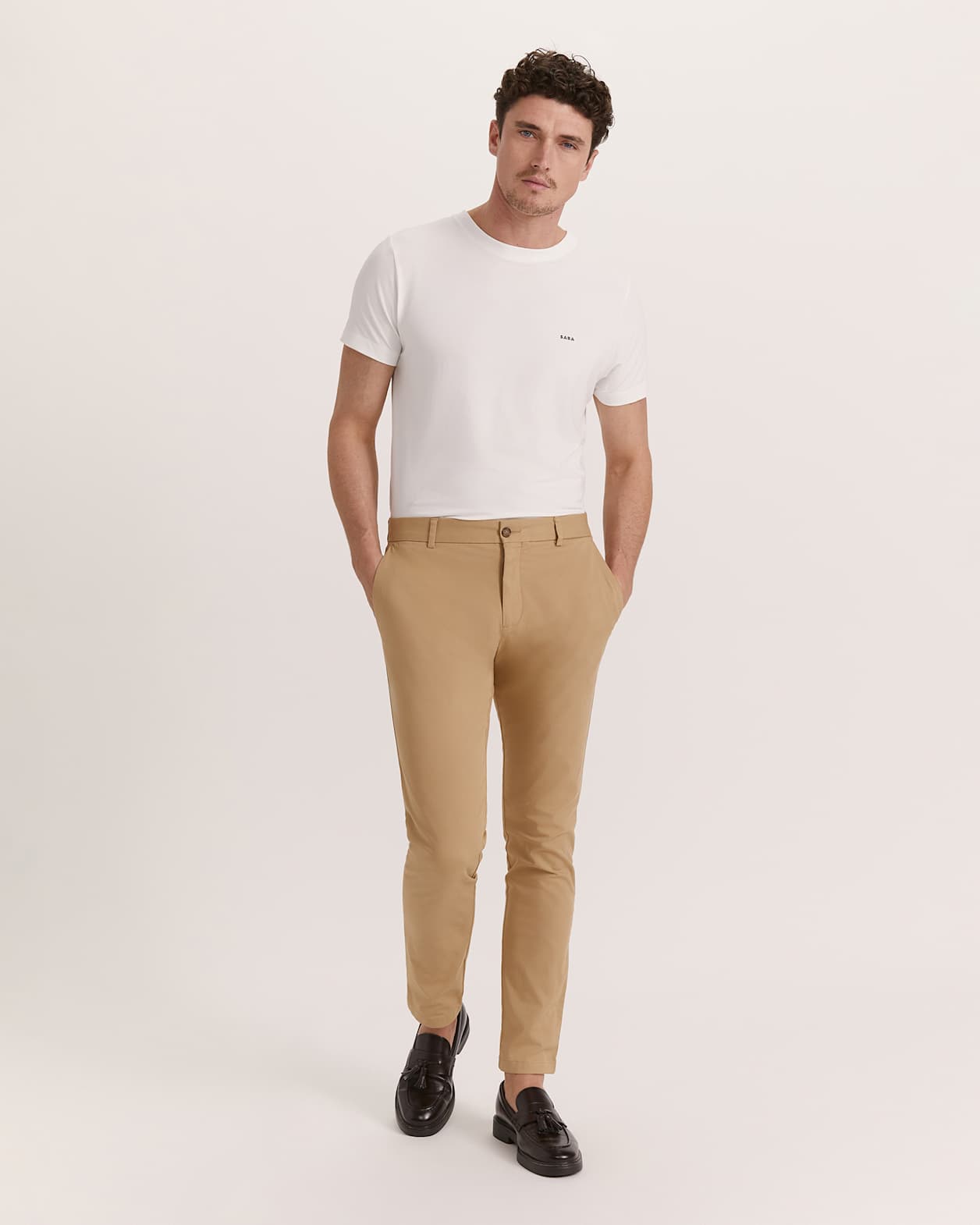Mills Stretch Chino in SAND