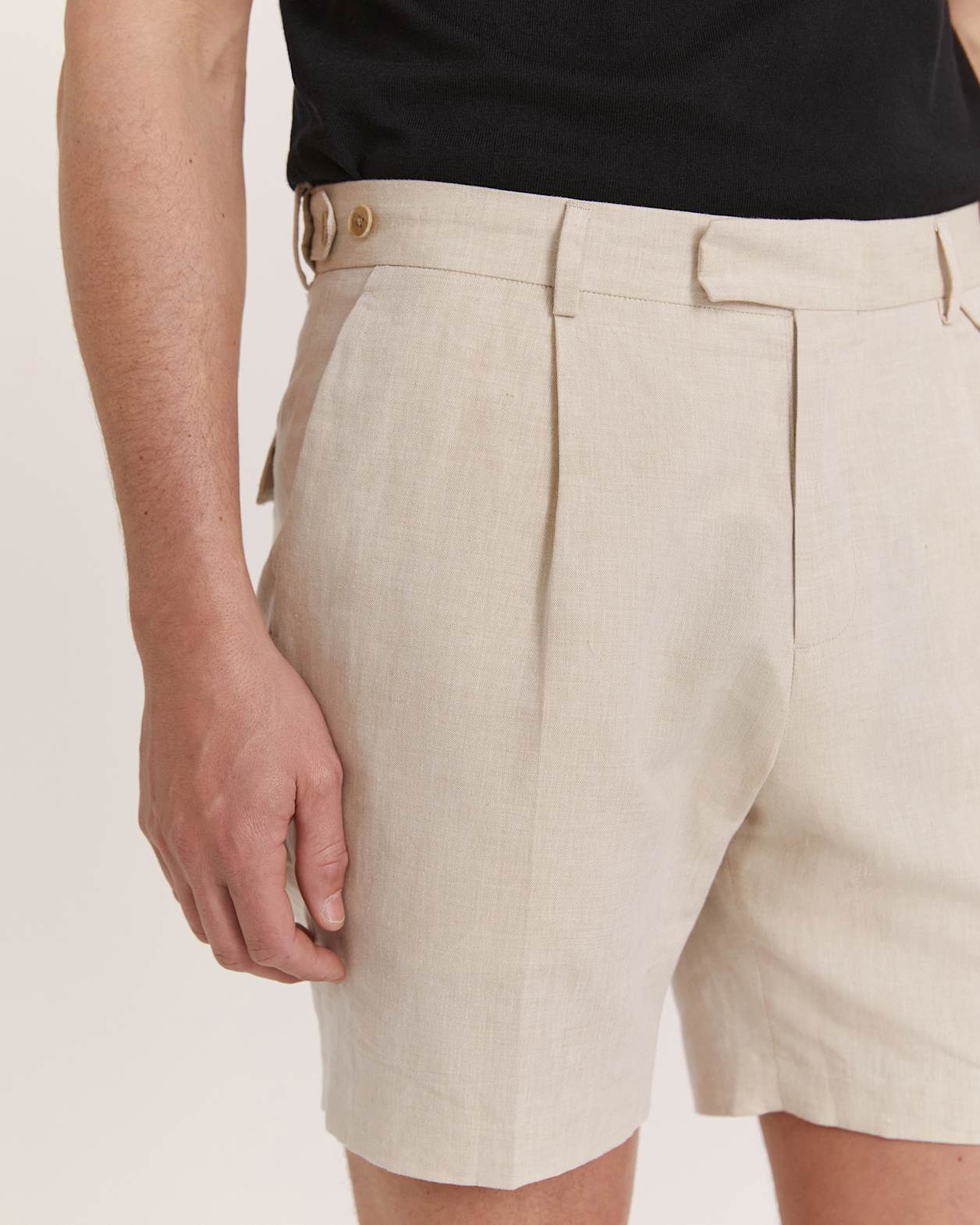Elias Pleat Front Short in OATMEAL