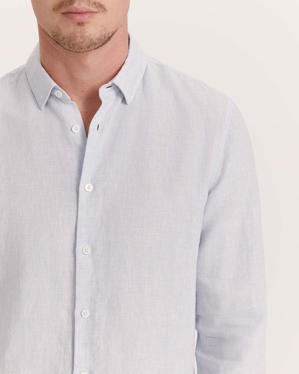 Anderson Classic Yarn Dyed Linen Shirt in CHAMBRAY