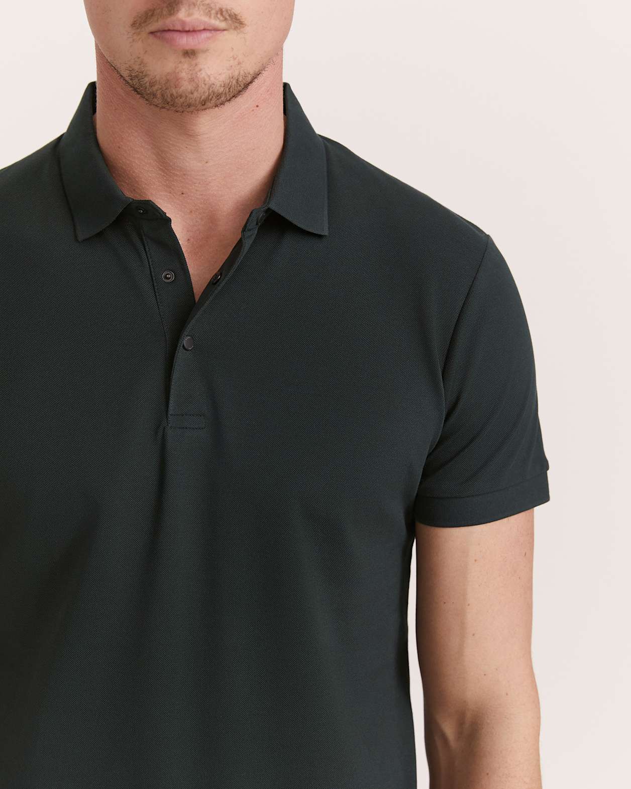 Andy Polo in FOREST