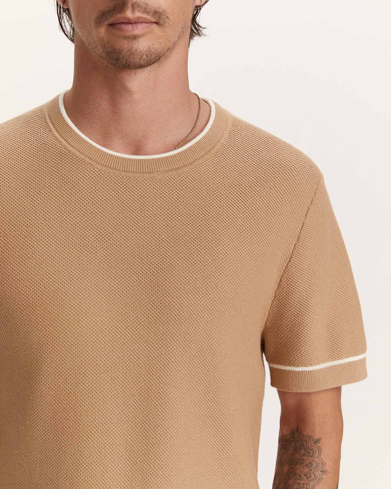 Como Cotton Tipped Tee in TAN