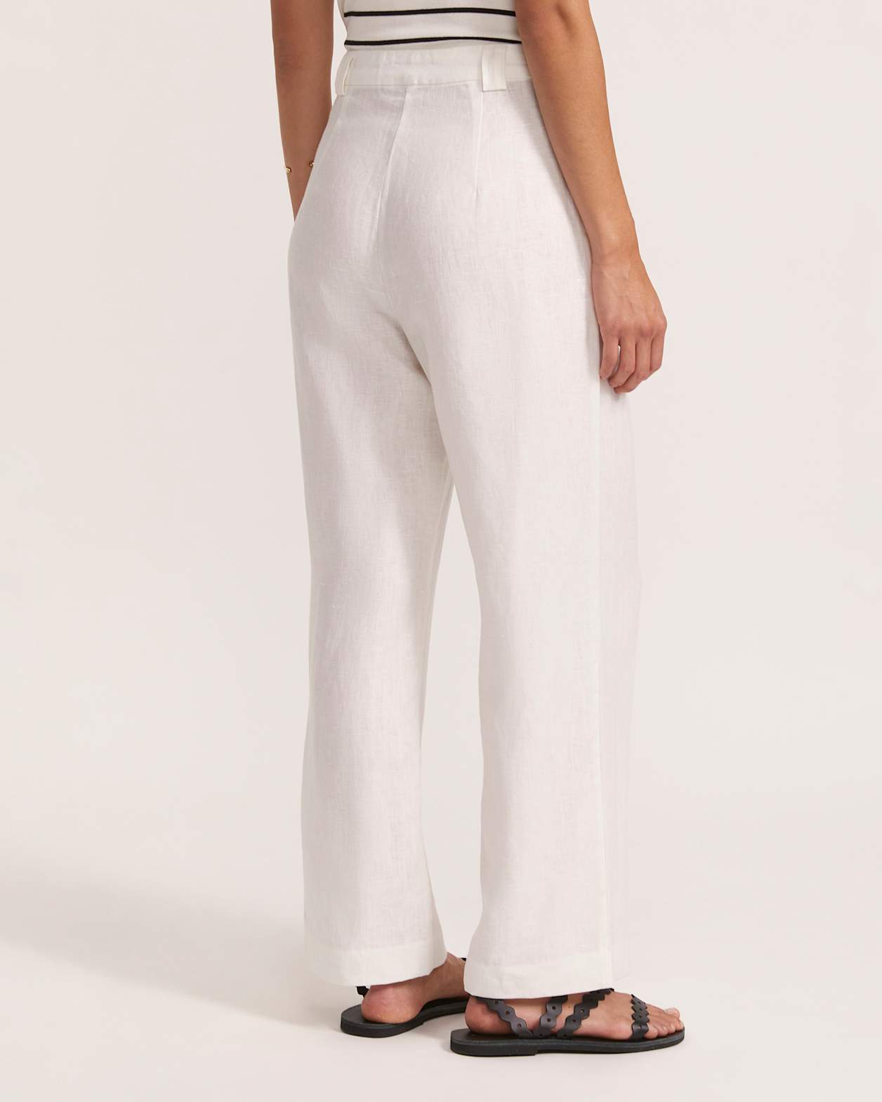 Lila Linen 7/8 Pant in WHITE