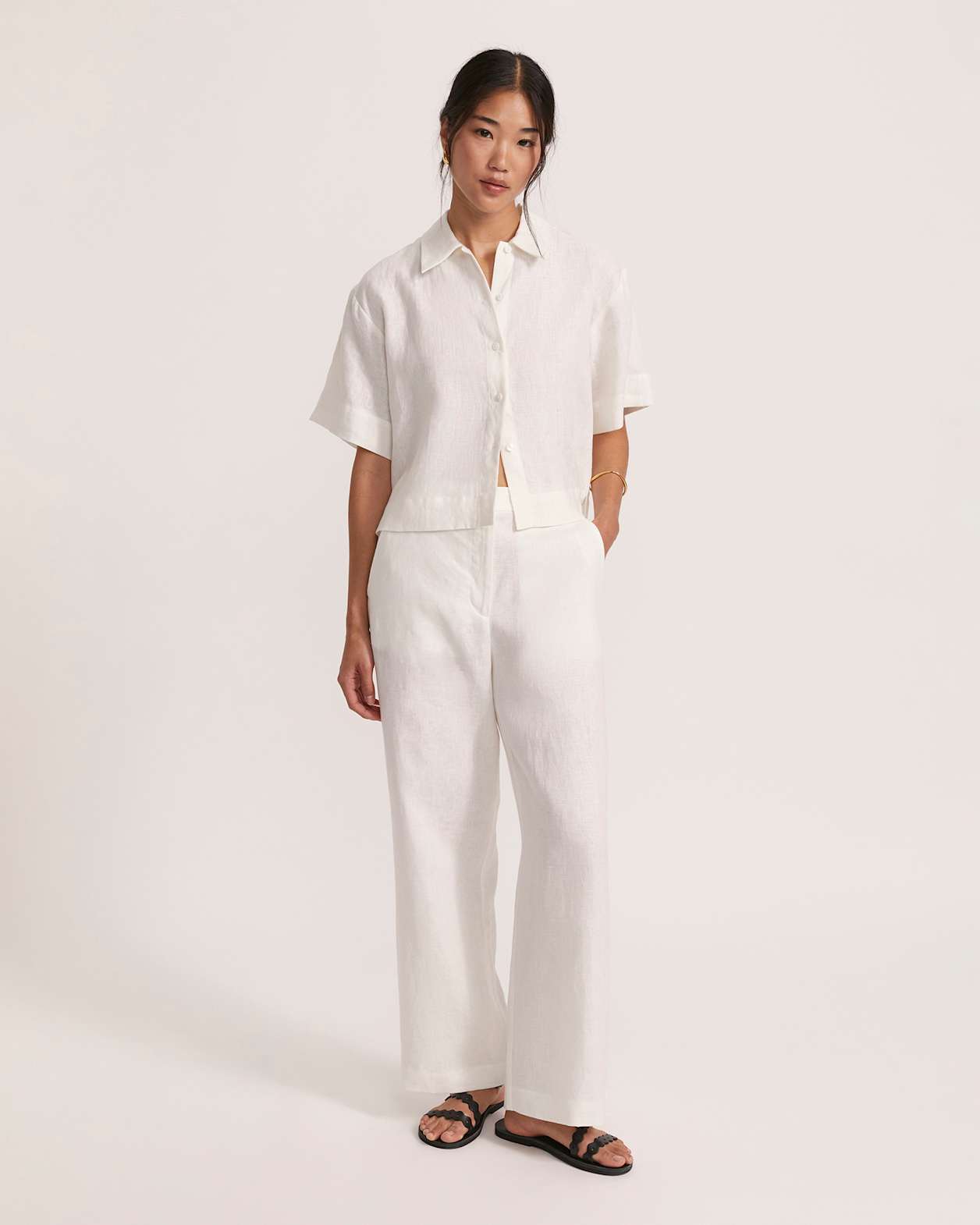 Lila Linen Short Sleeve Cropped Shirt in WHITE