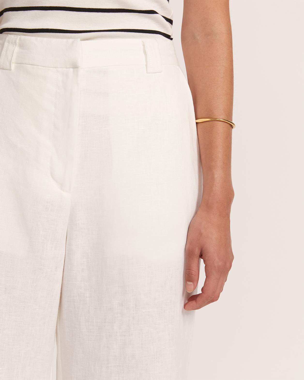 Lila Linen 7/8 Pant in WHITE