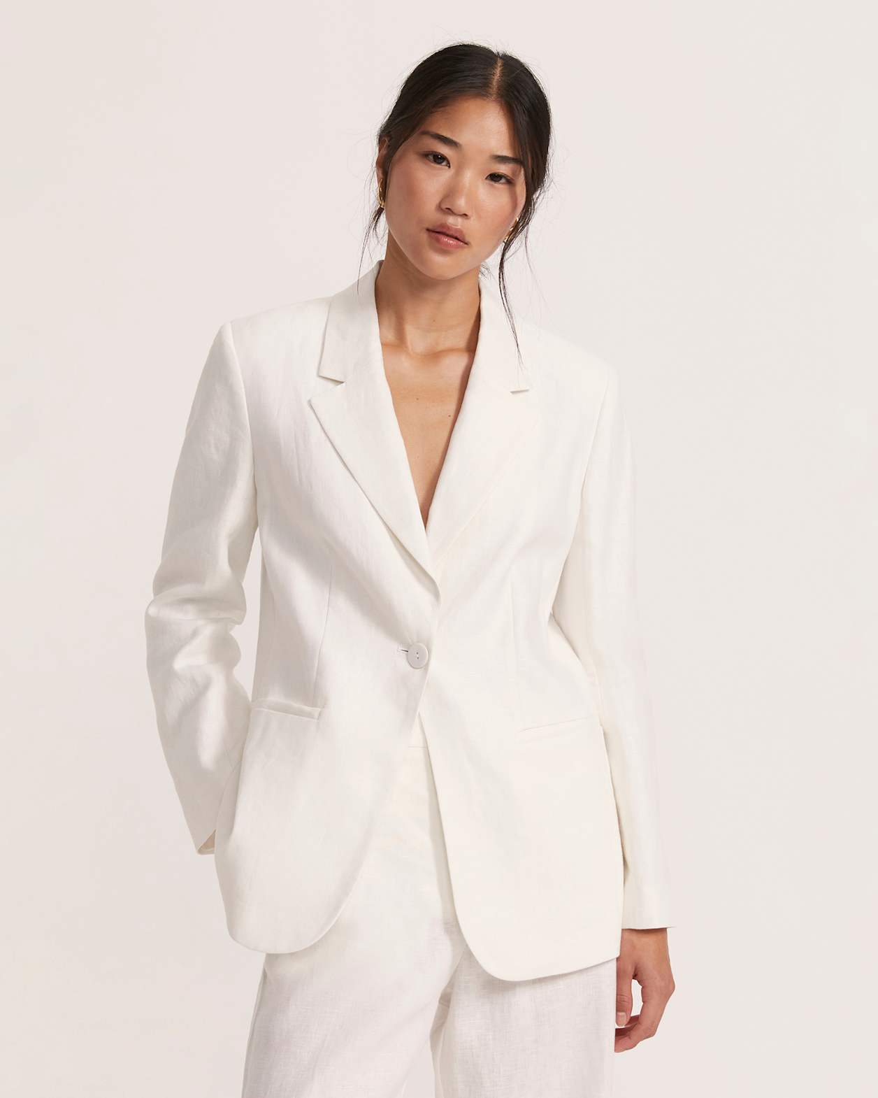 Lila Linen Jacket in WHITE