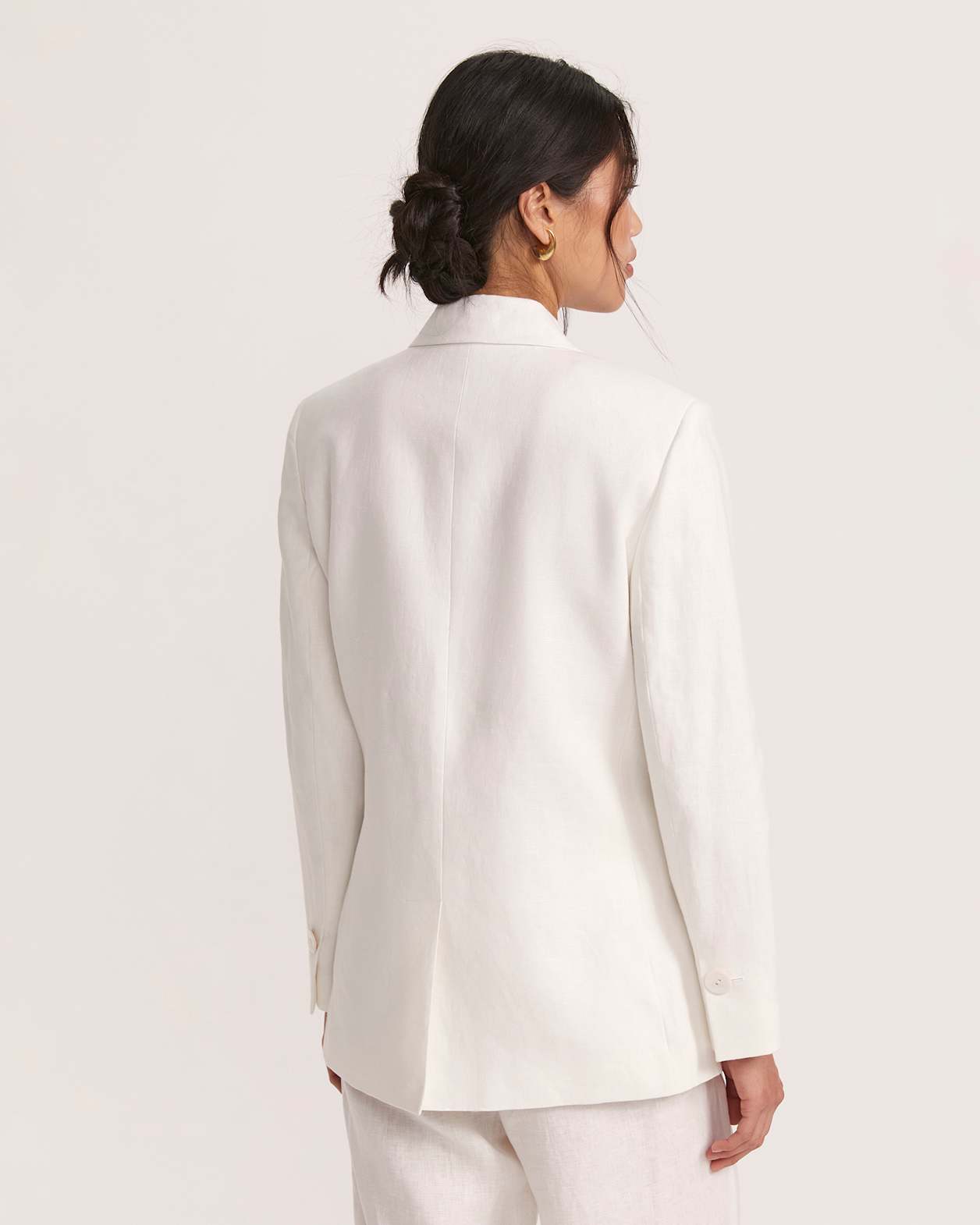 Lila Linen Jacket in WHITE