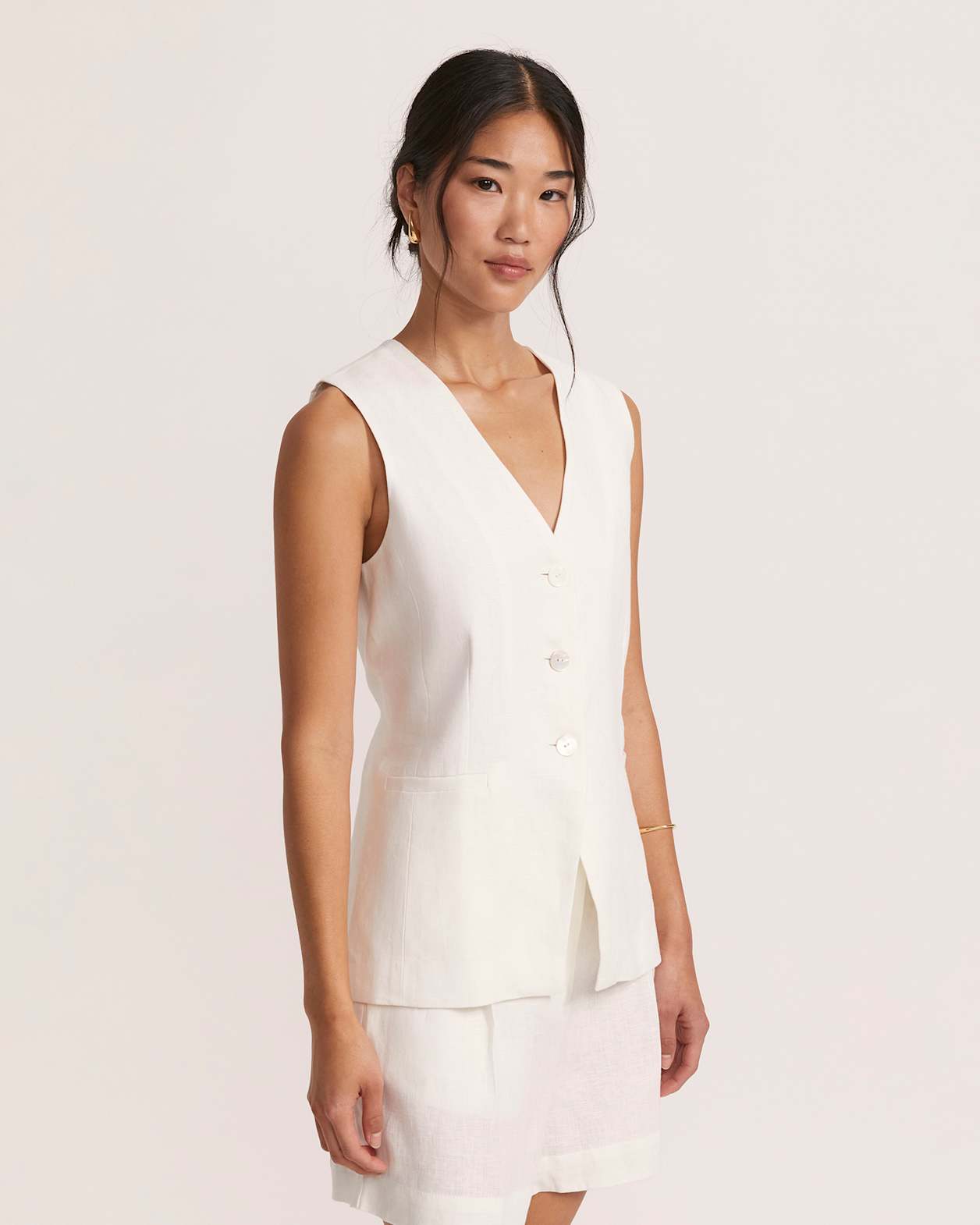 Lila Linen Vest in WHITE