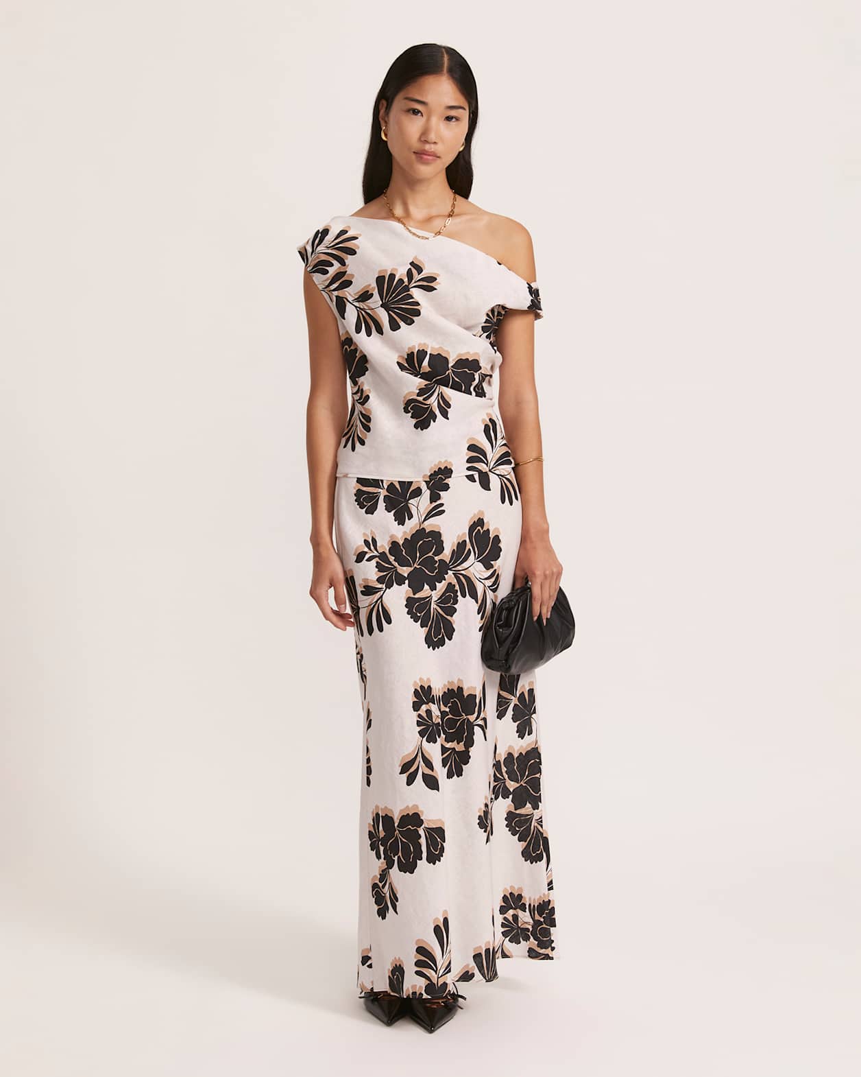 Ribbon Floral Off Shoulder Linen Top in MULTI