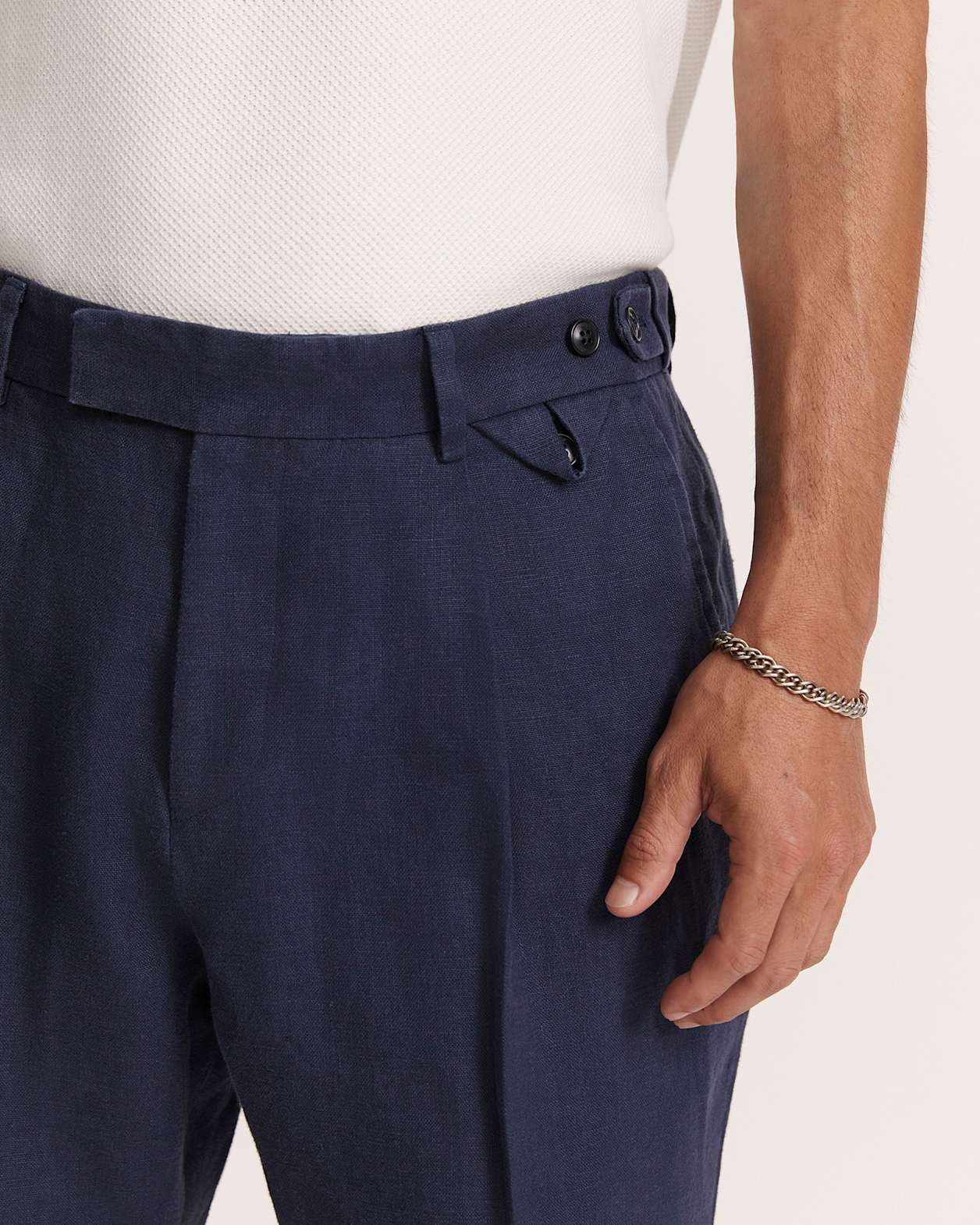 Wade Pleat Front Short in NAVY