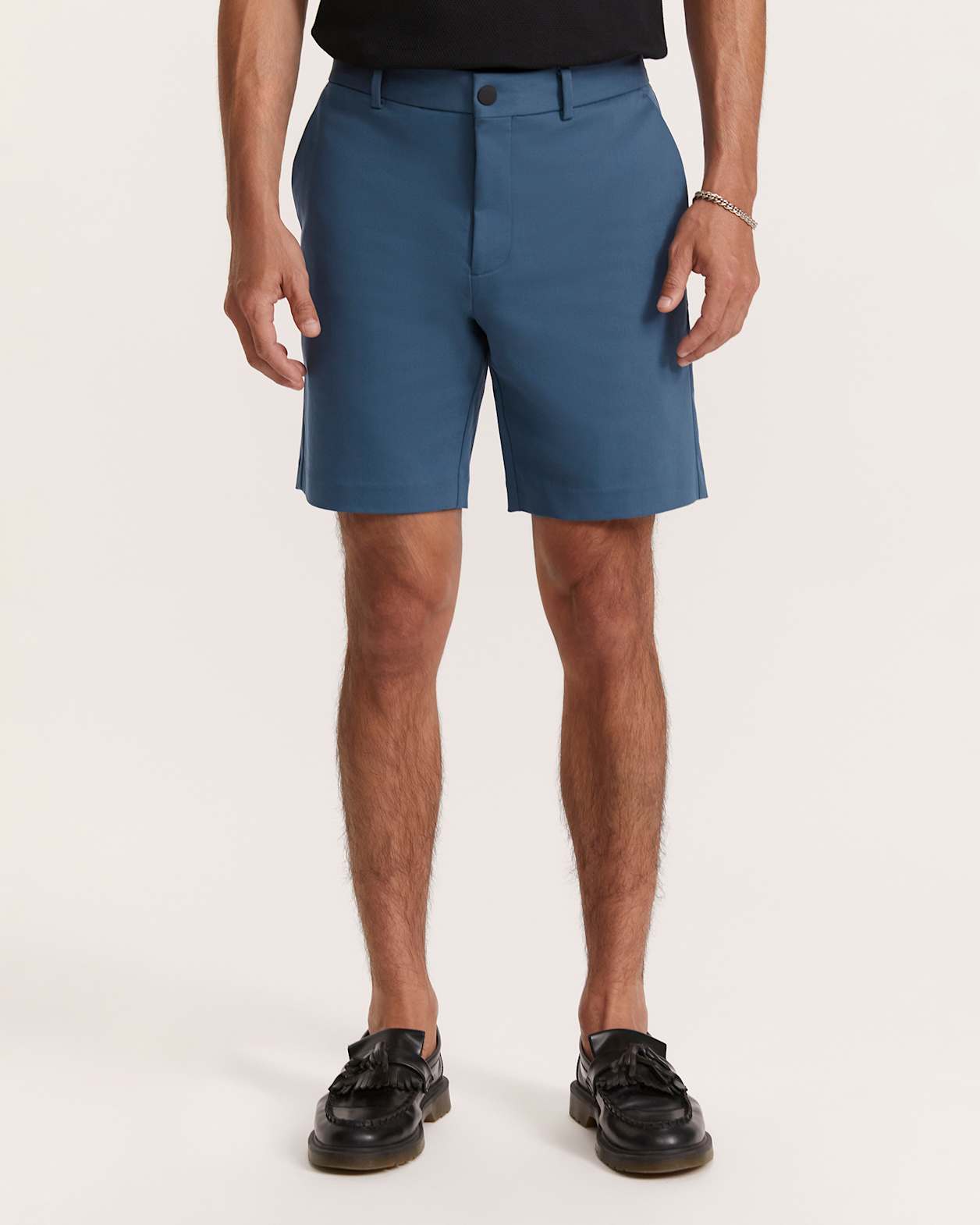 Judd Regular Short in DARK BLUE