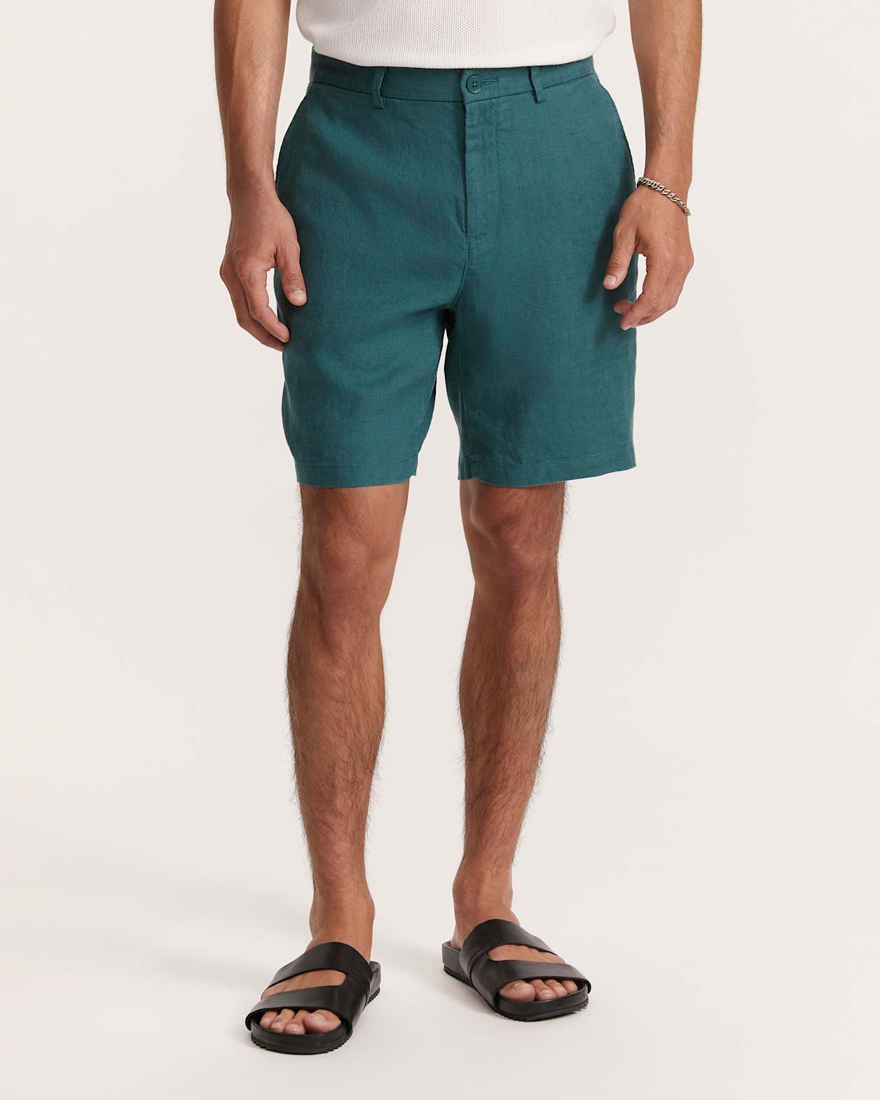 Luca Linen Short in GREEN
