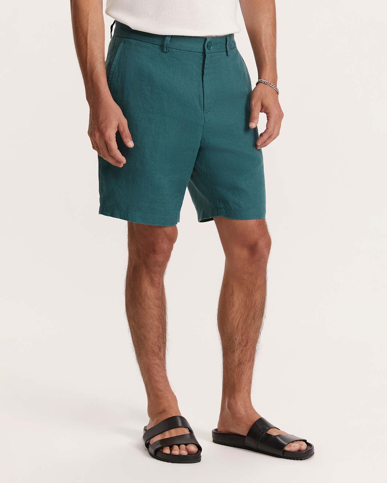 Luca Linen Short in GREEN