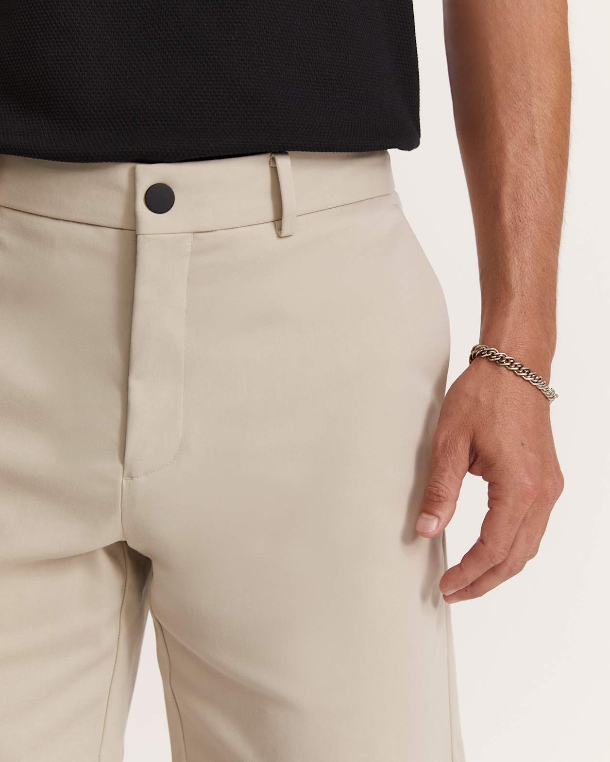Judd Regular Short in STONE
