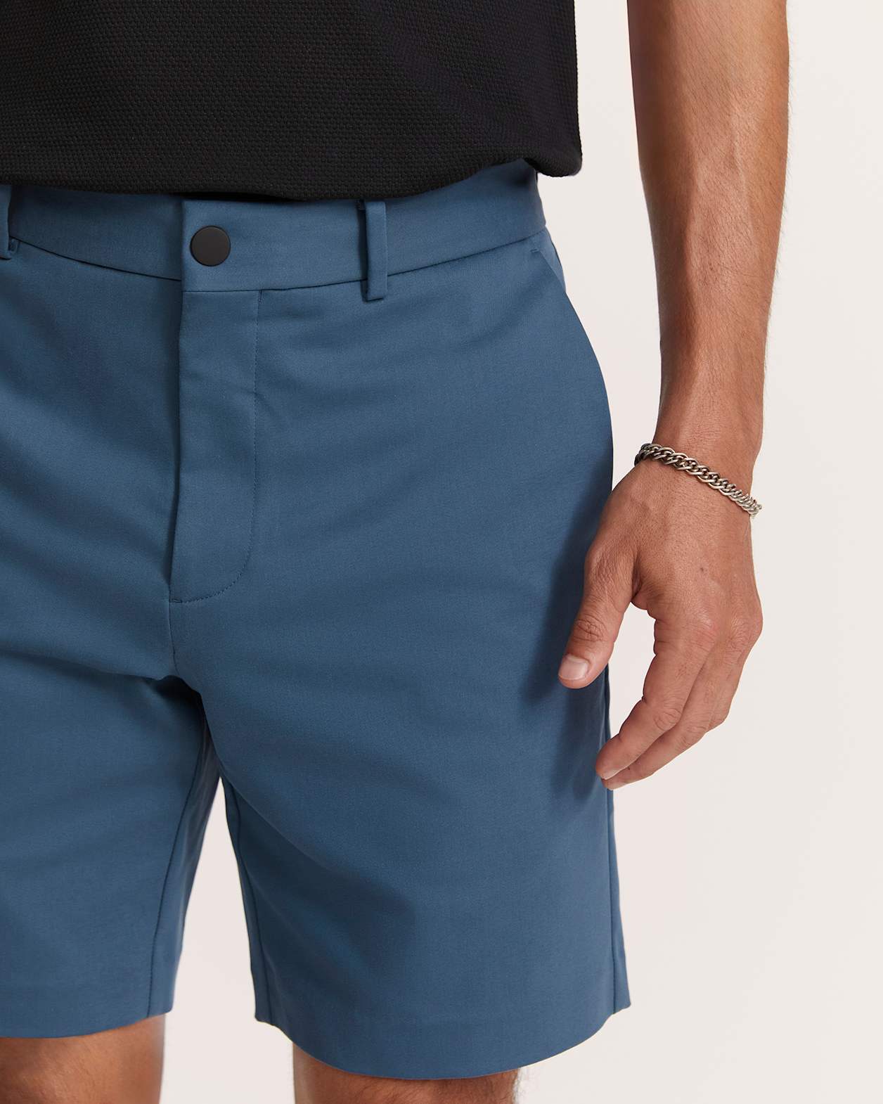 Judd Regular Short in DARK BLUE