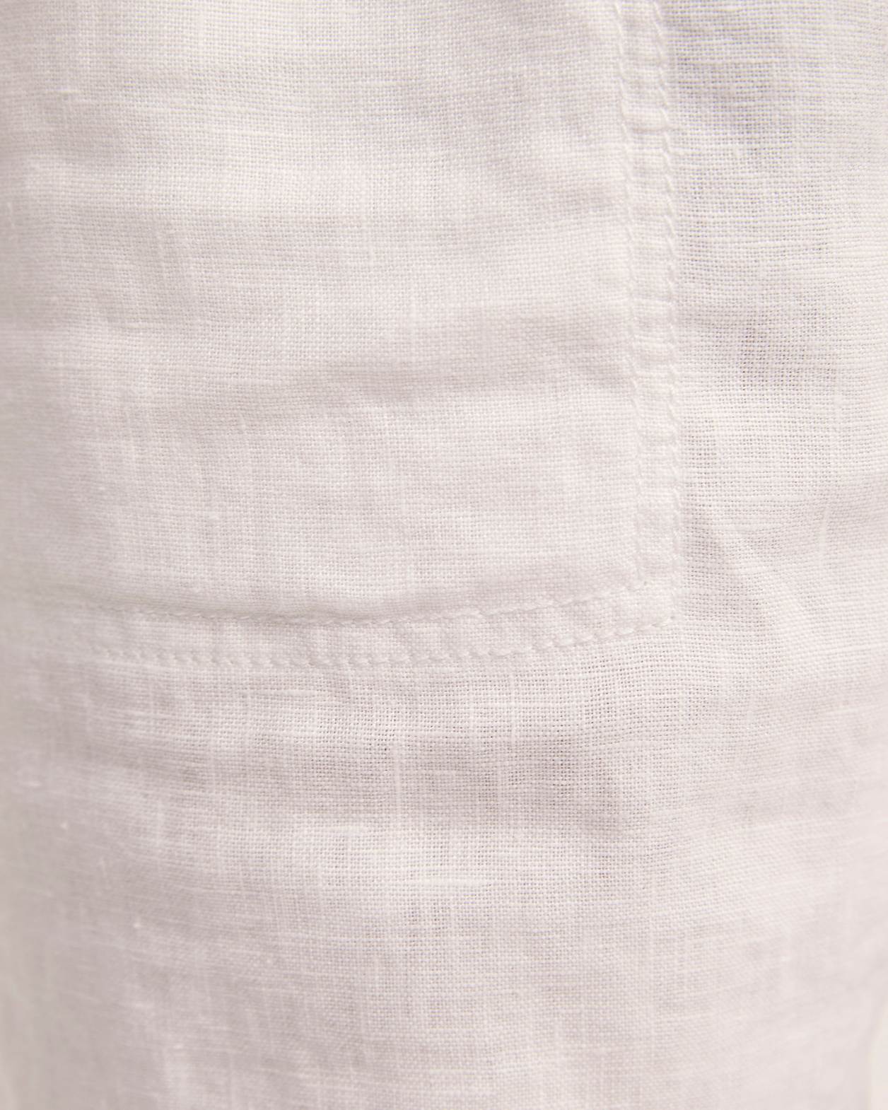 Kent Linen Short in WHITE