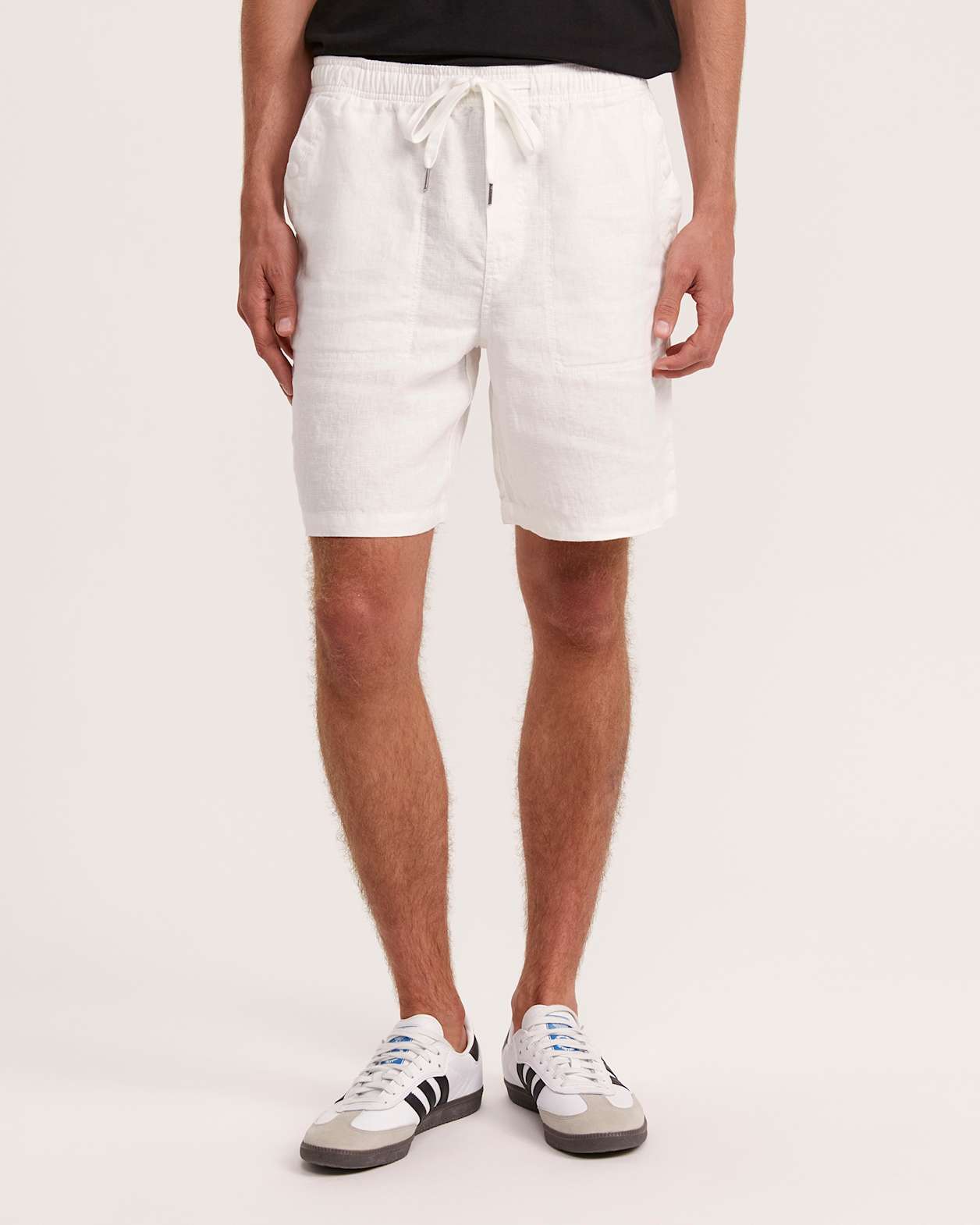 Kent Linen Short in WHITE