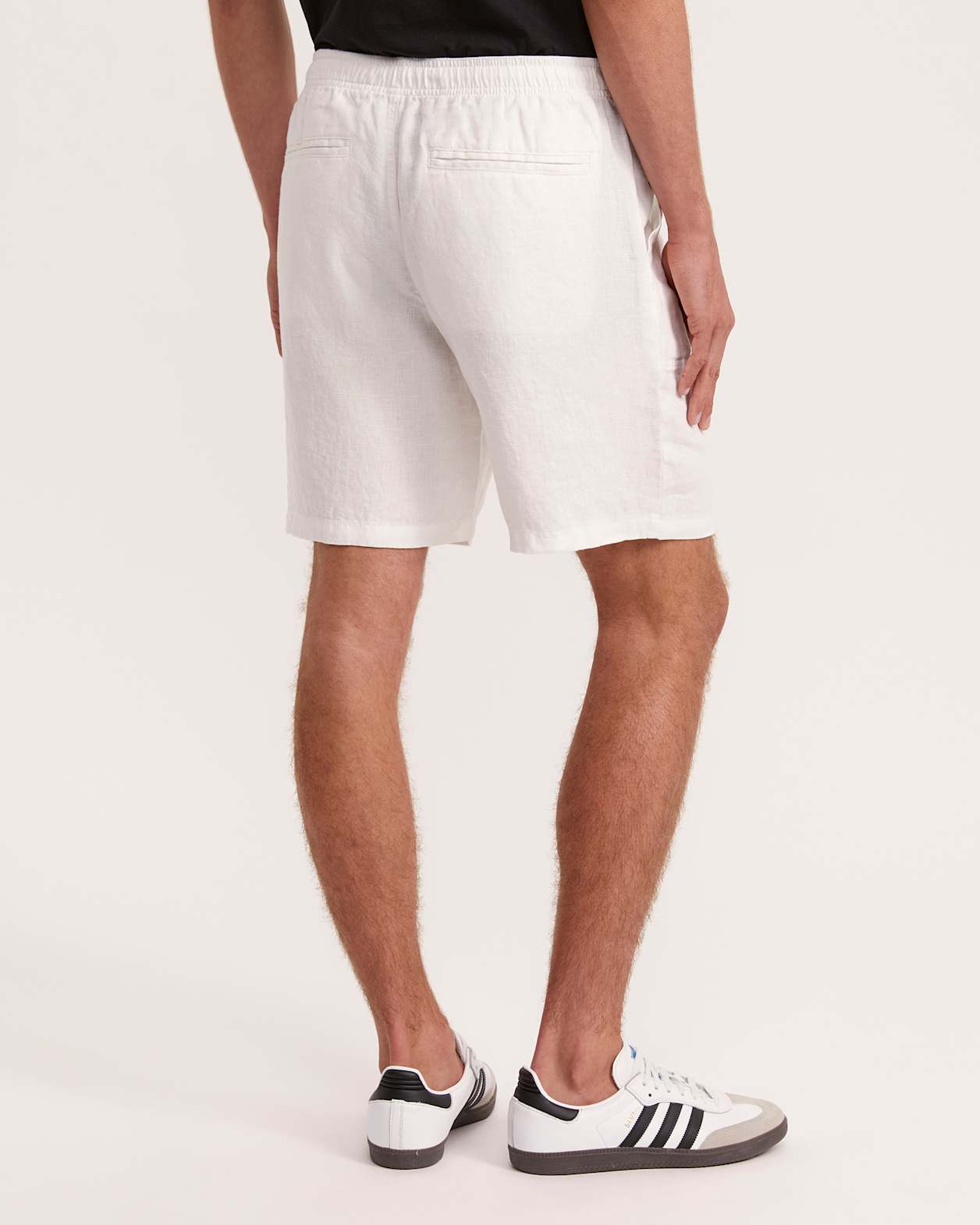 Kent Linen Short in WHITE