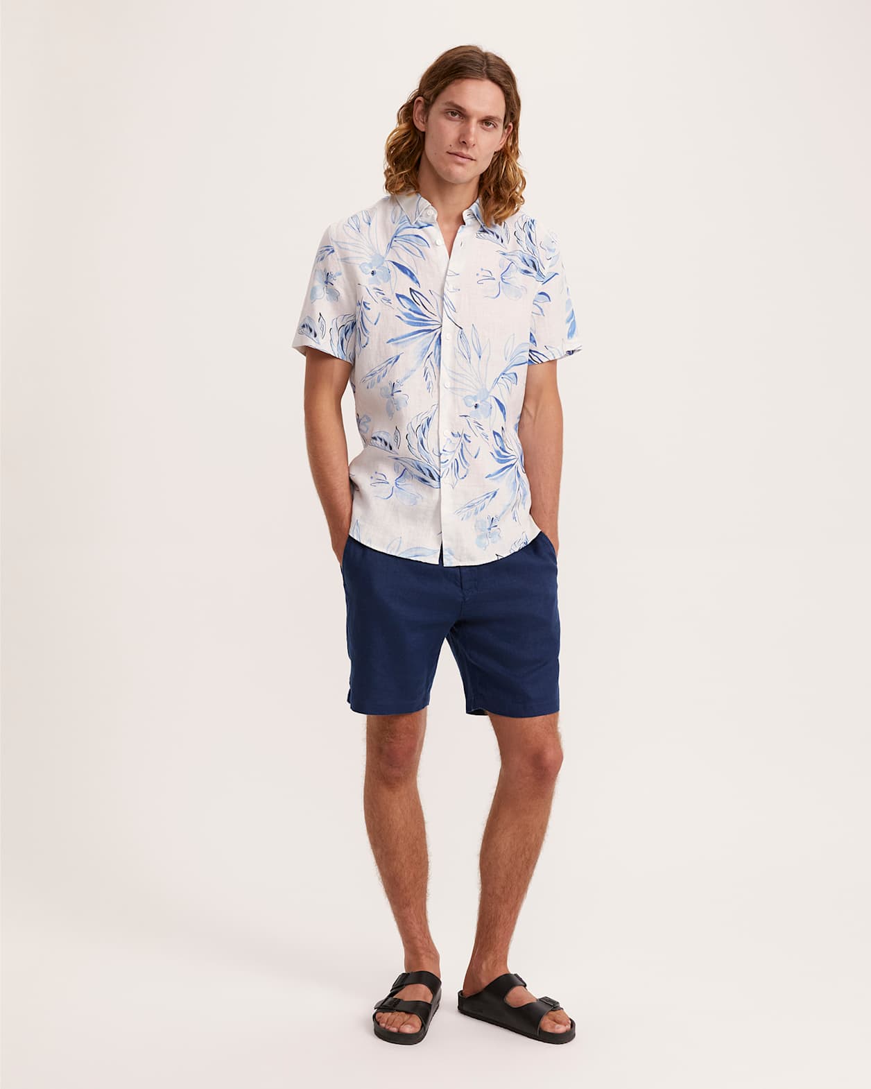 Rico Short Sleeve Classic Print Linen Shirt in WHITE/BLUE
