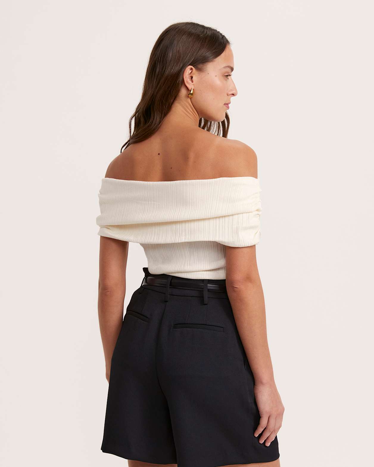 Sabine Short Sleeve Off Shoulder Top in VANILLA