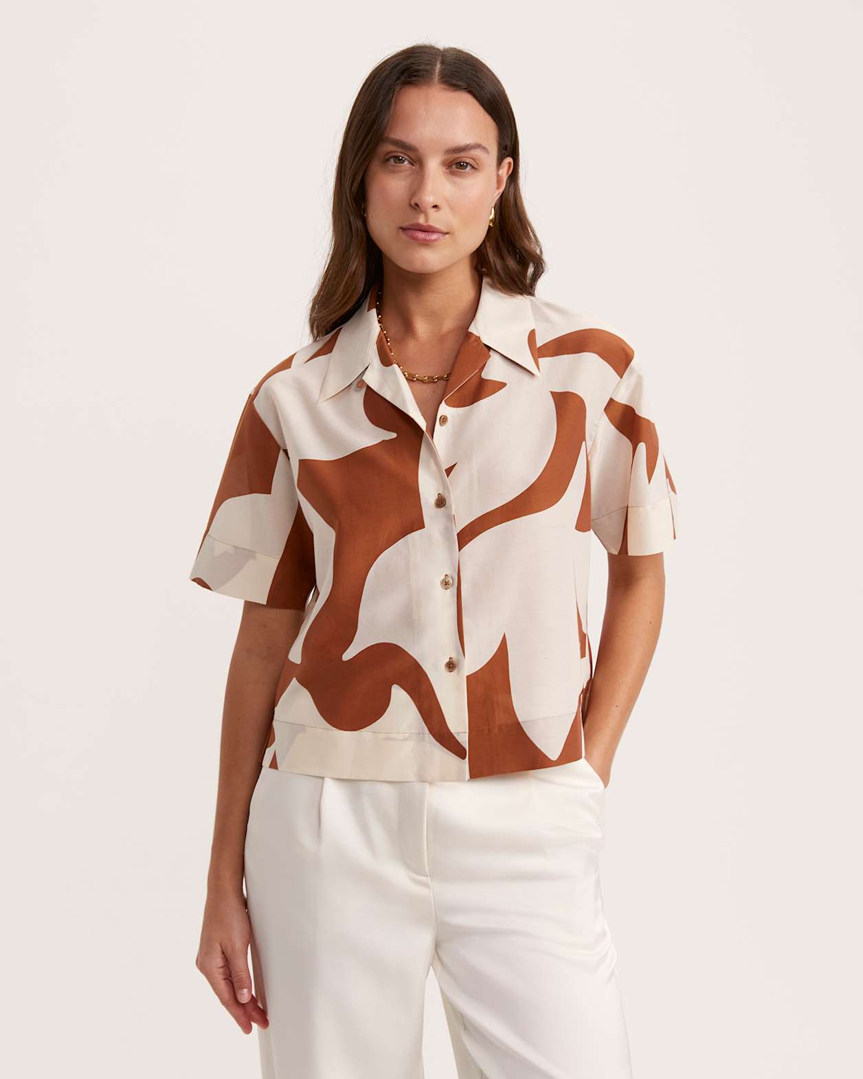 Tyler Silk Cotton Short Sleeve Cropped Shirt in MULTI