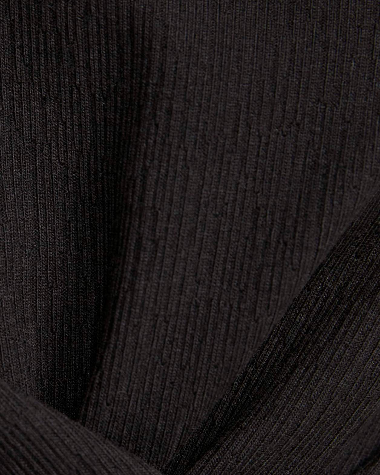Xanthe Twist Front Top in BLACK