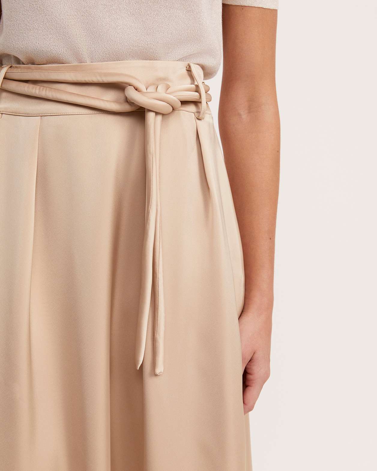 Jayde Belted Midi Skirt in CHAMPAGNE