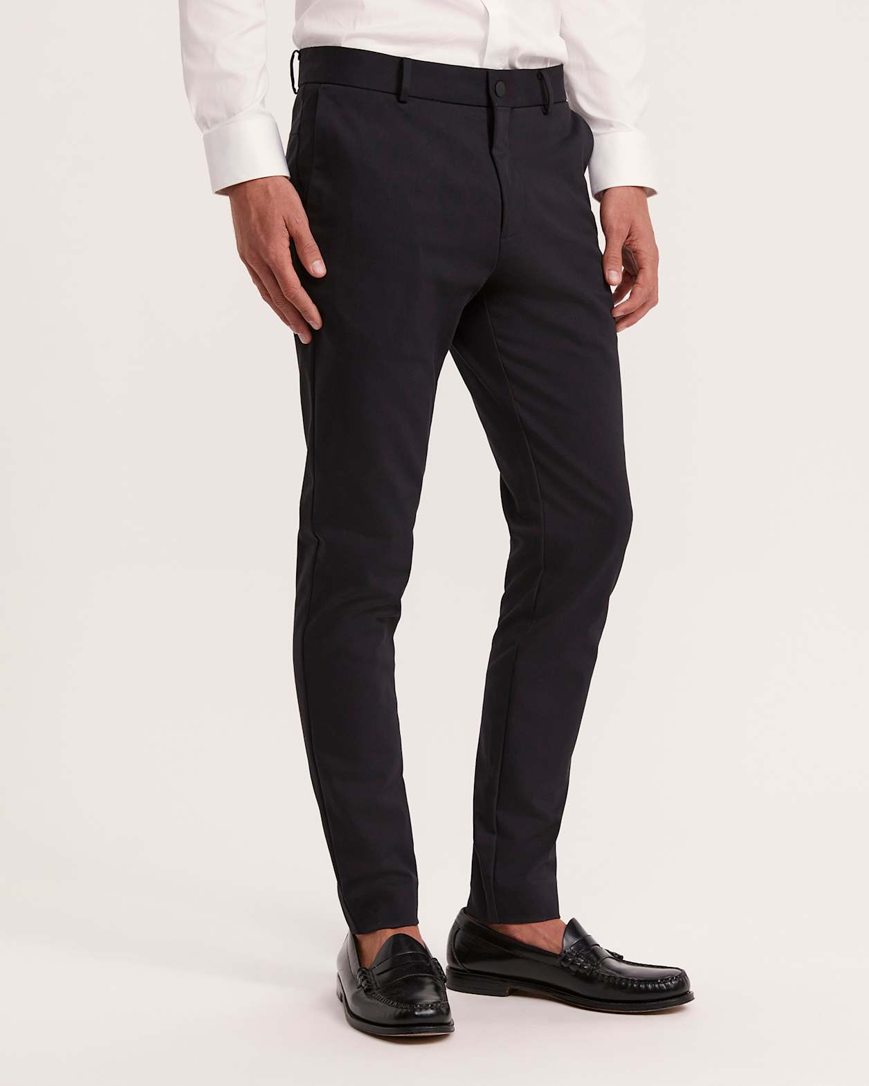 Judd Slim Dress Chino Pant in BLACK