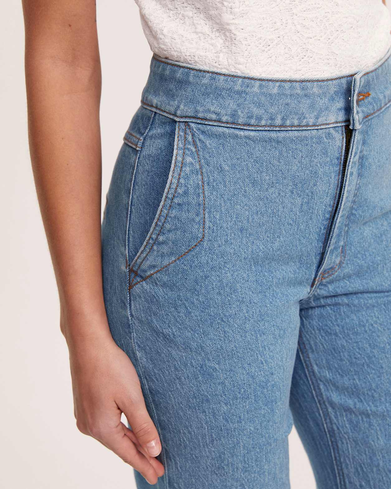Cara Wide Leg Jean in MID BLUE