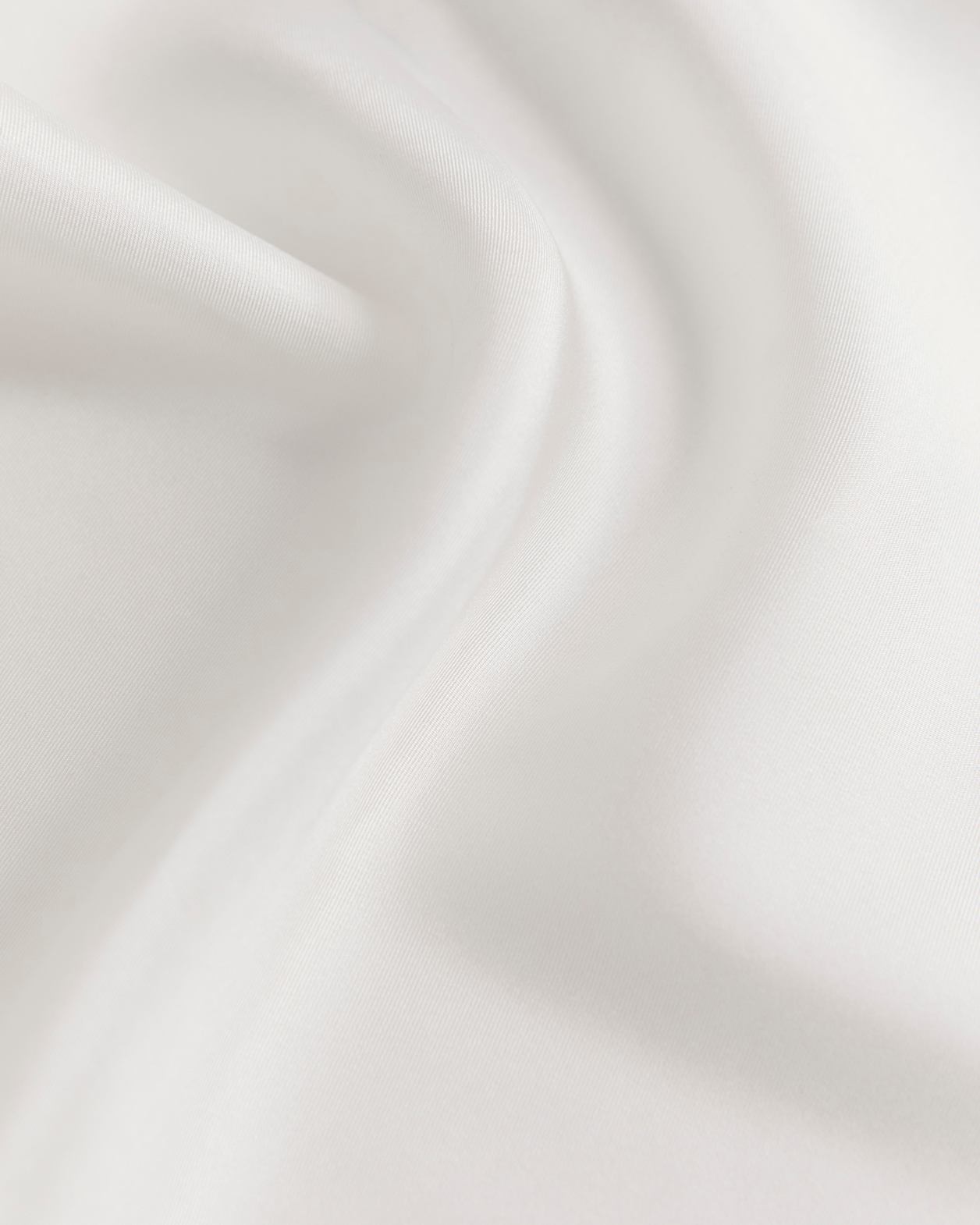 Plain Silk Pocket Square in WHITE