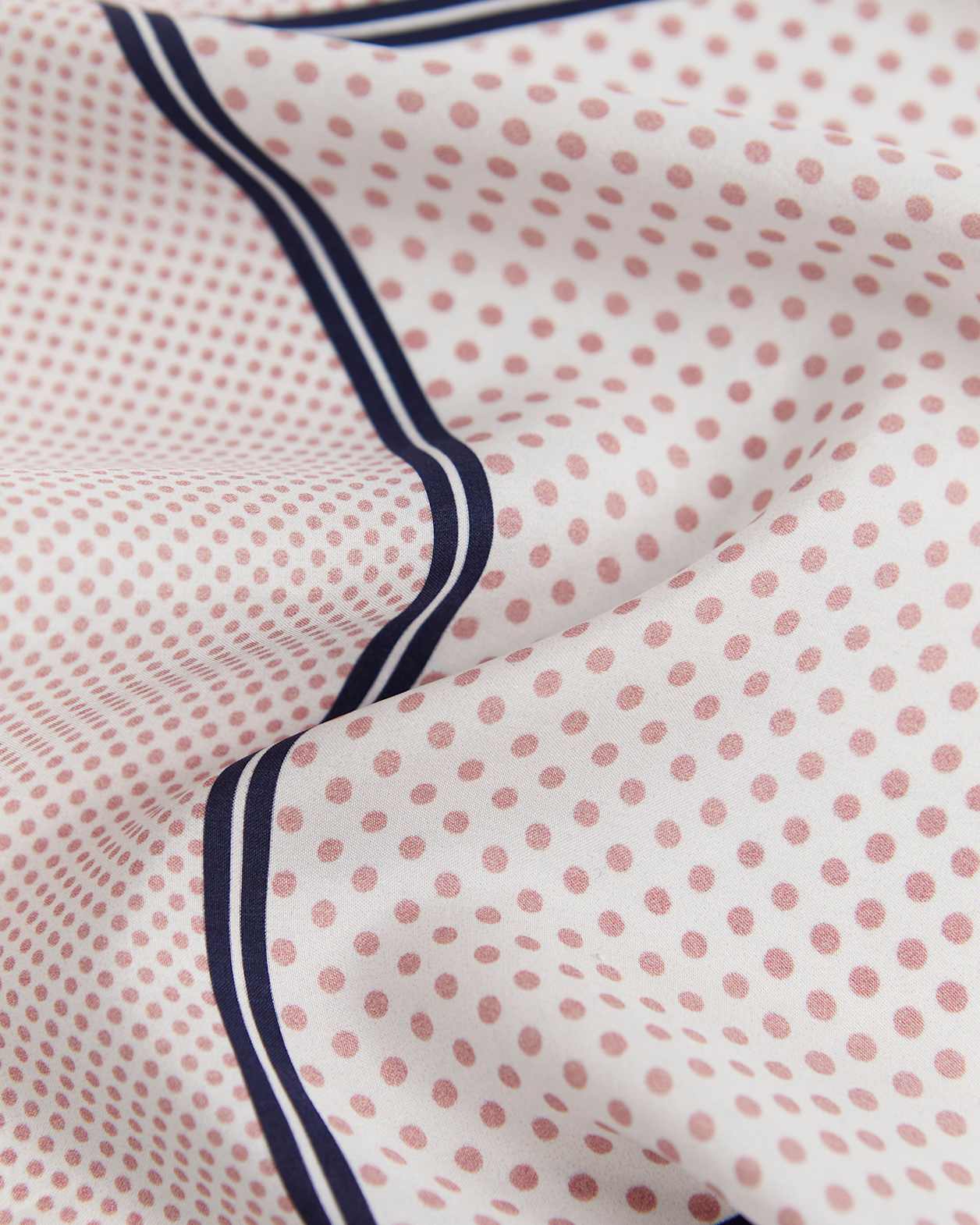 Spot Silk Pocket Square in PINK/WHITE