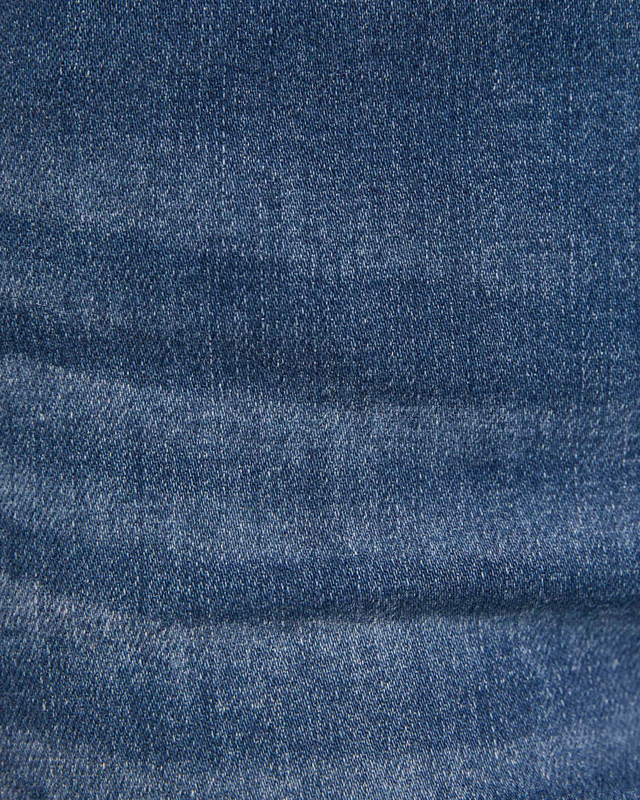 Anna Straight Leg Jean in LIGHT INDIGO