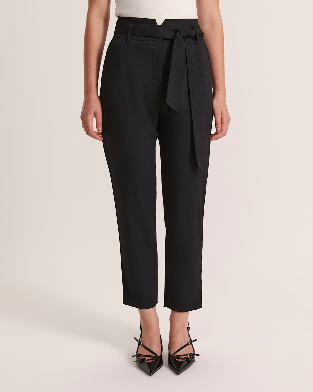 Dharma Belted Pant in BLACK