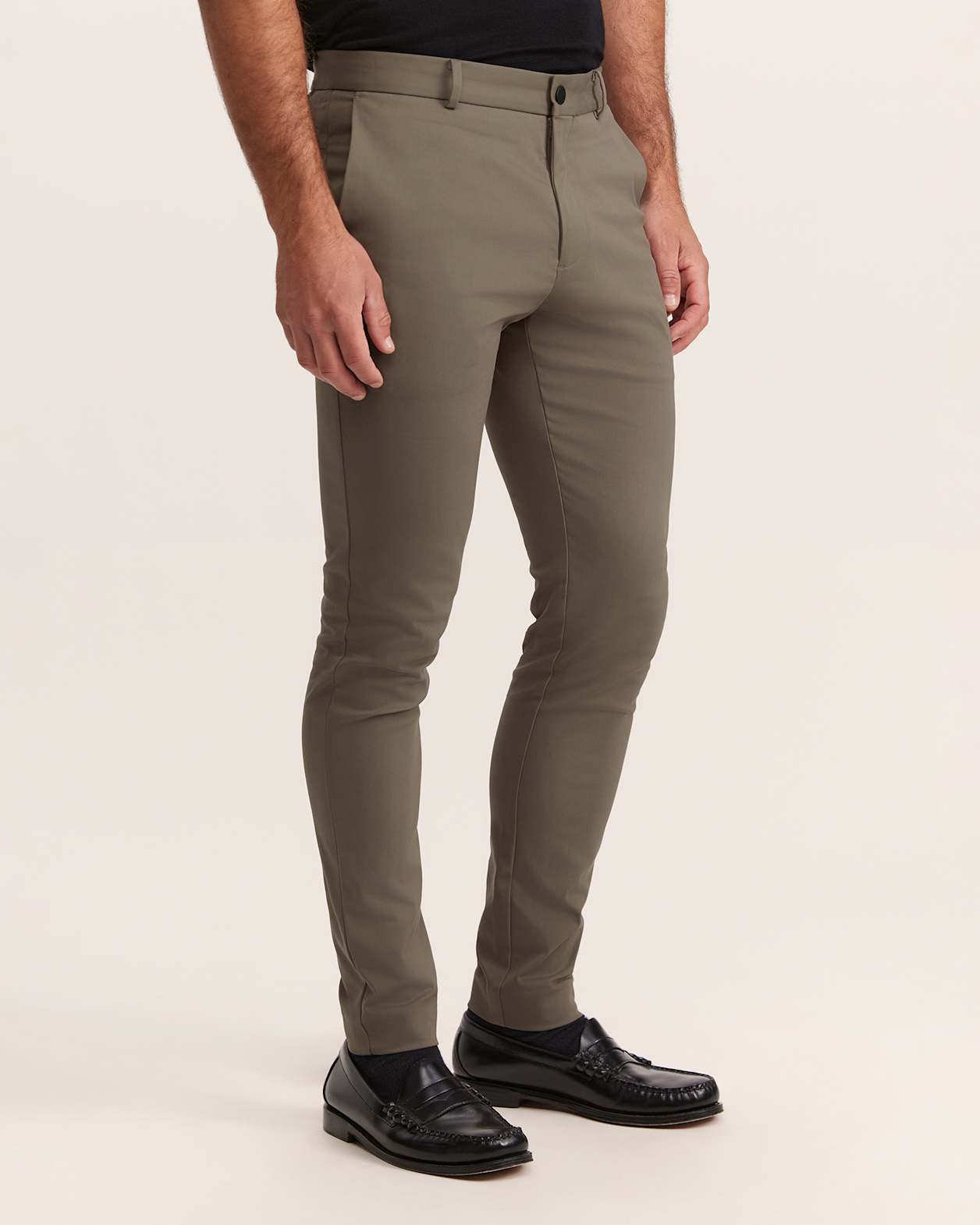 Judd Slim Dress Chino Pant in OLIVE