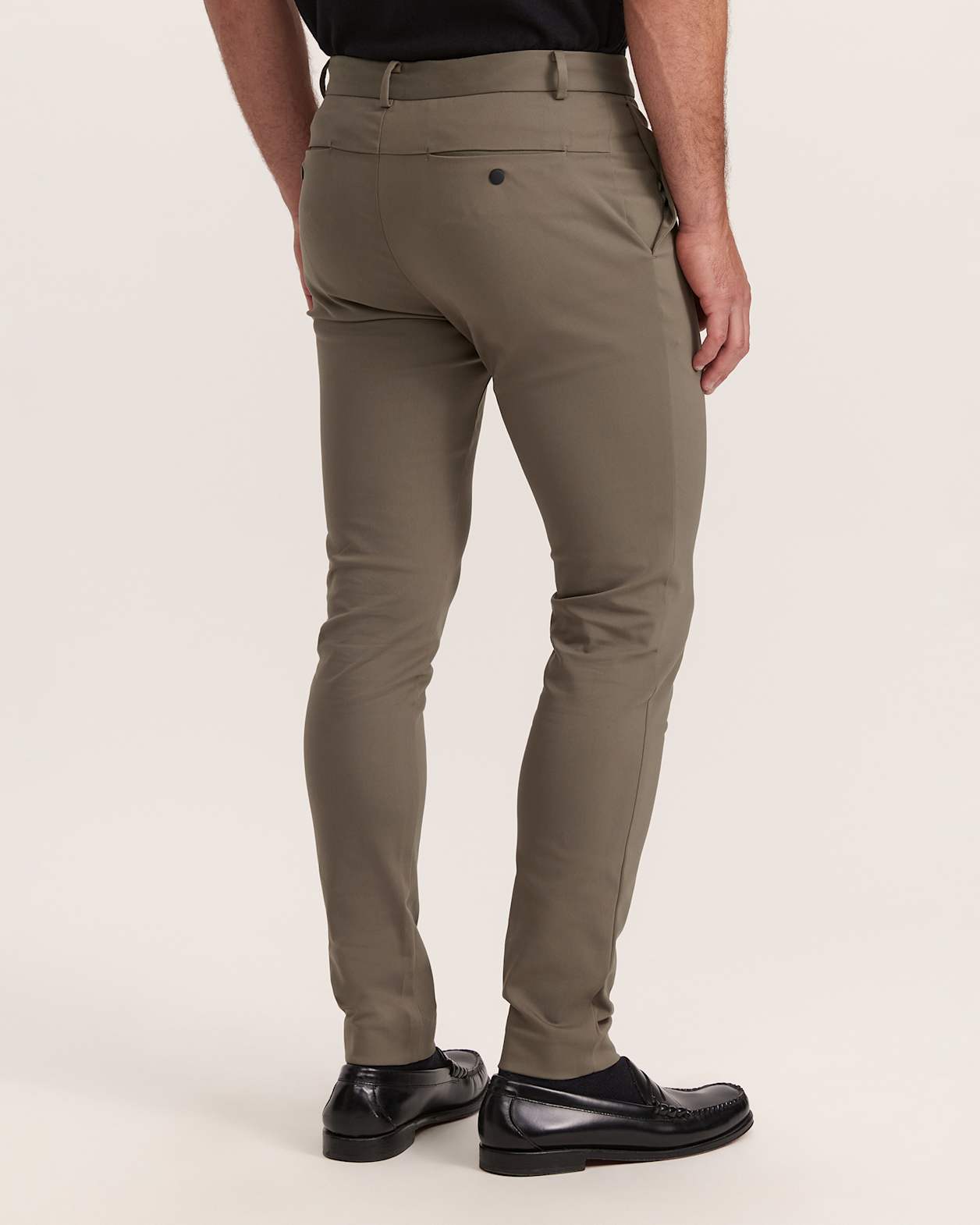 Judd Slim Dress Chino Pant in OLIVE