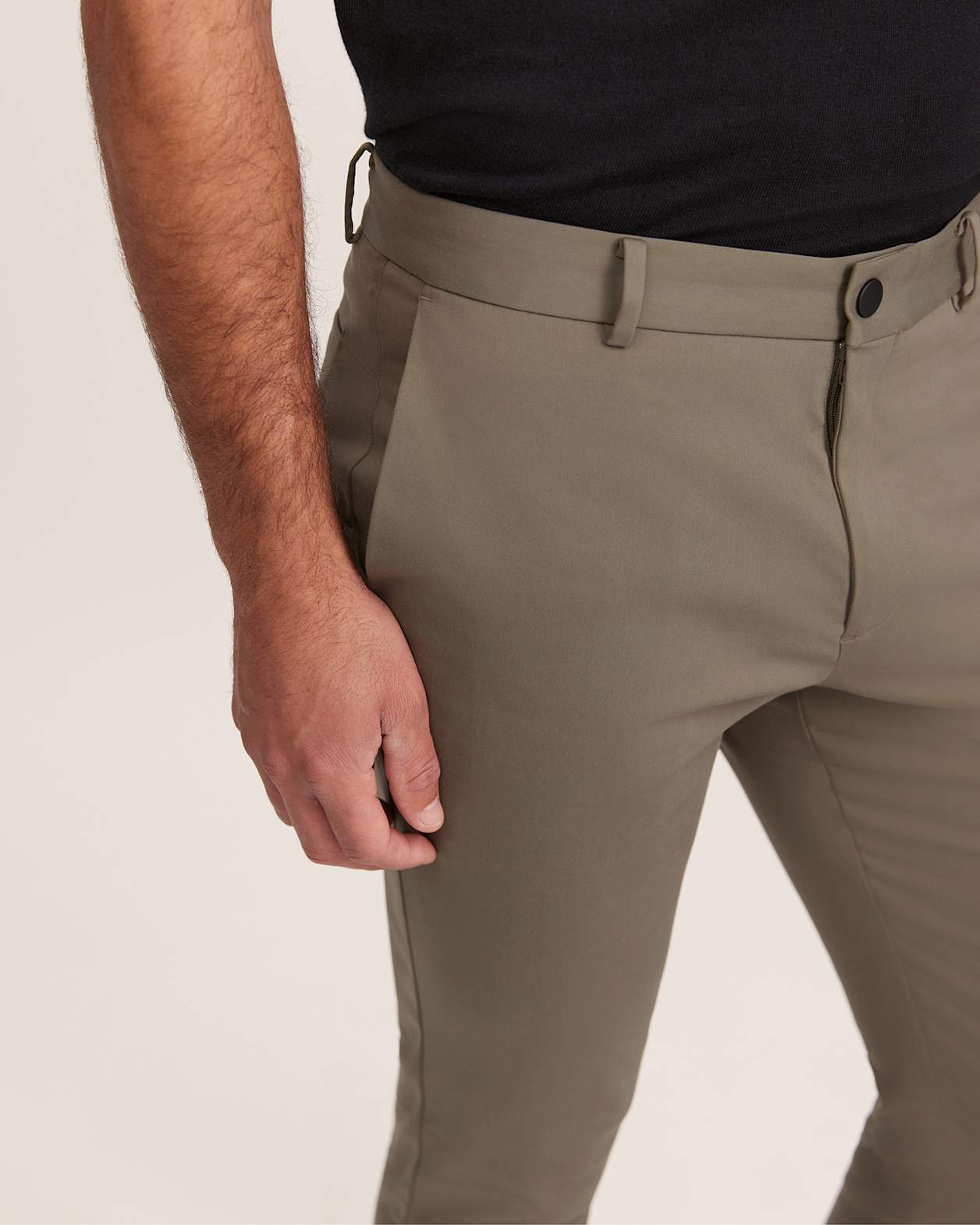 Judd Slim Dress Chino Pant in OLIVE