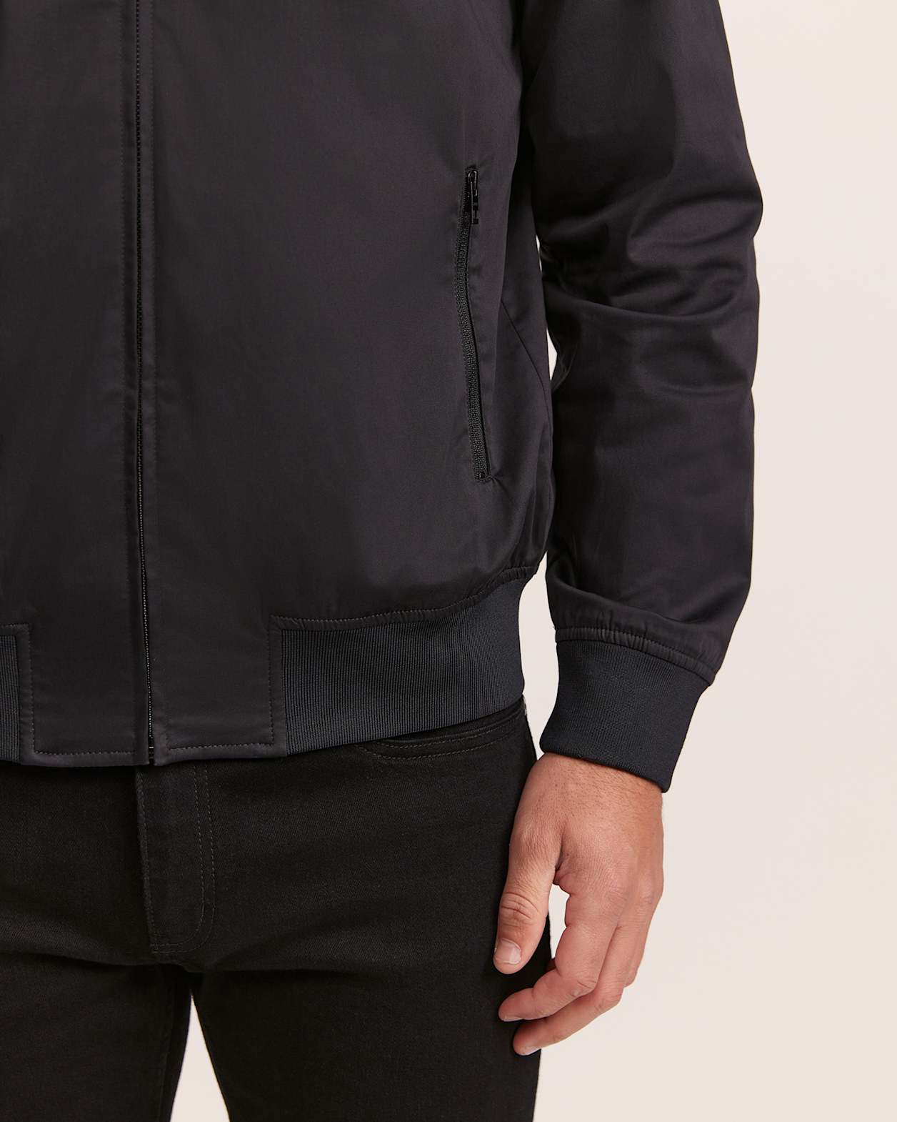 Ben Smart Bomber in BLACK
