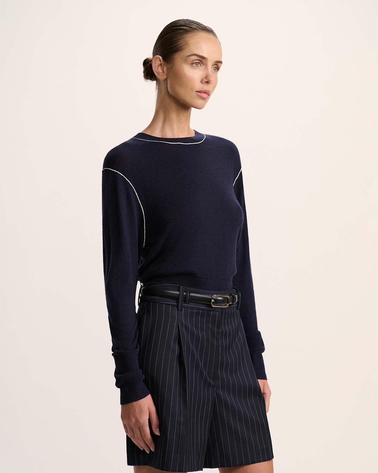 Laura Contrast Crew Knit in NAVY