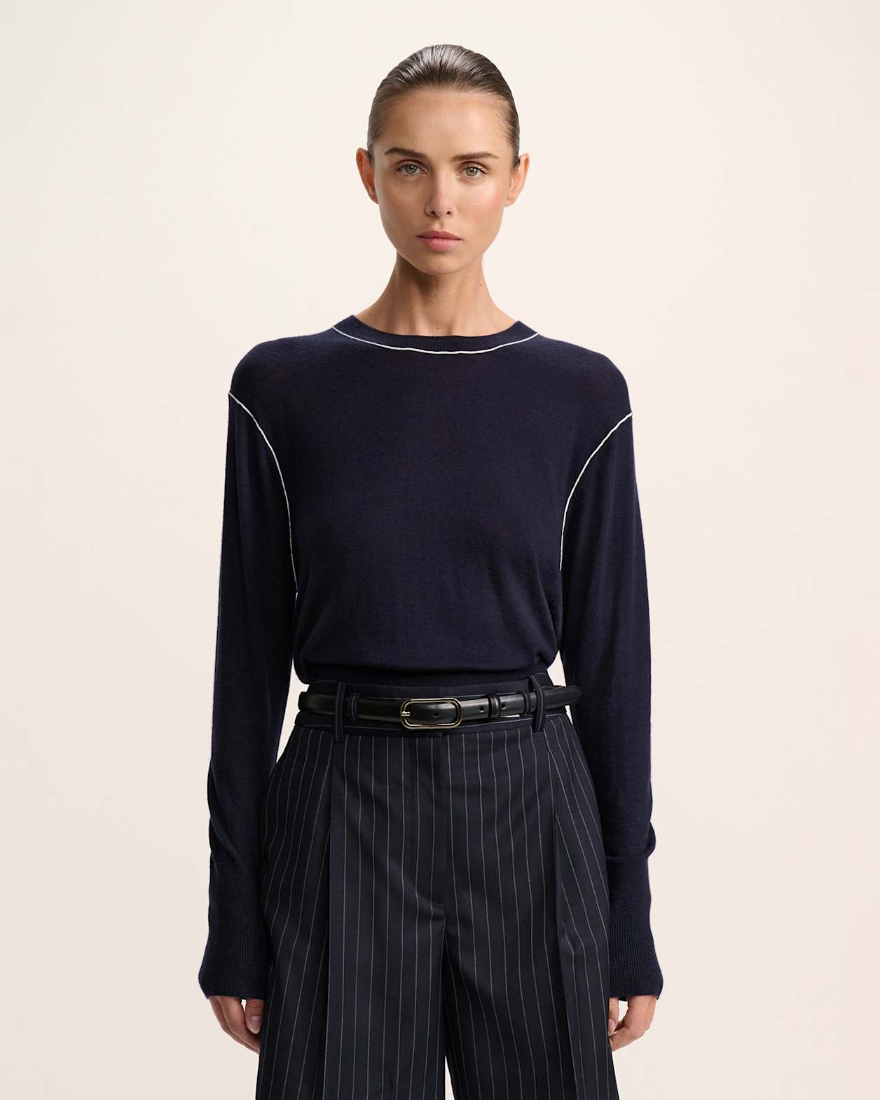 Laura Contrast Crew Knit in NAVY