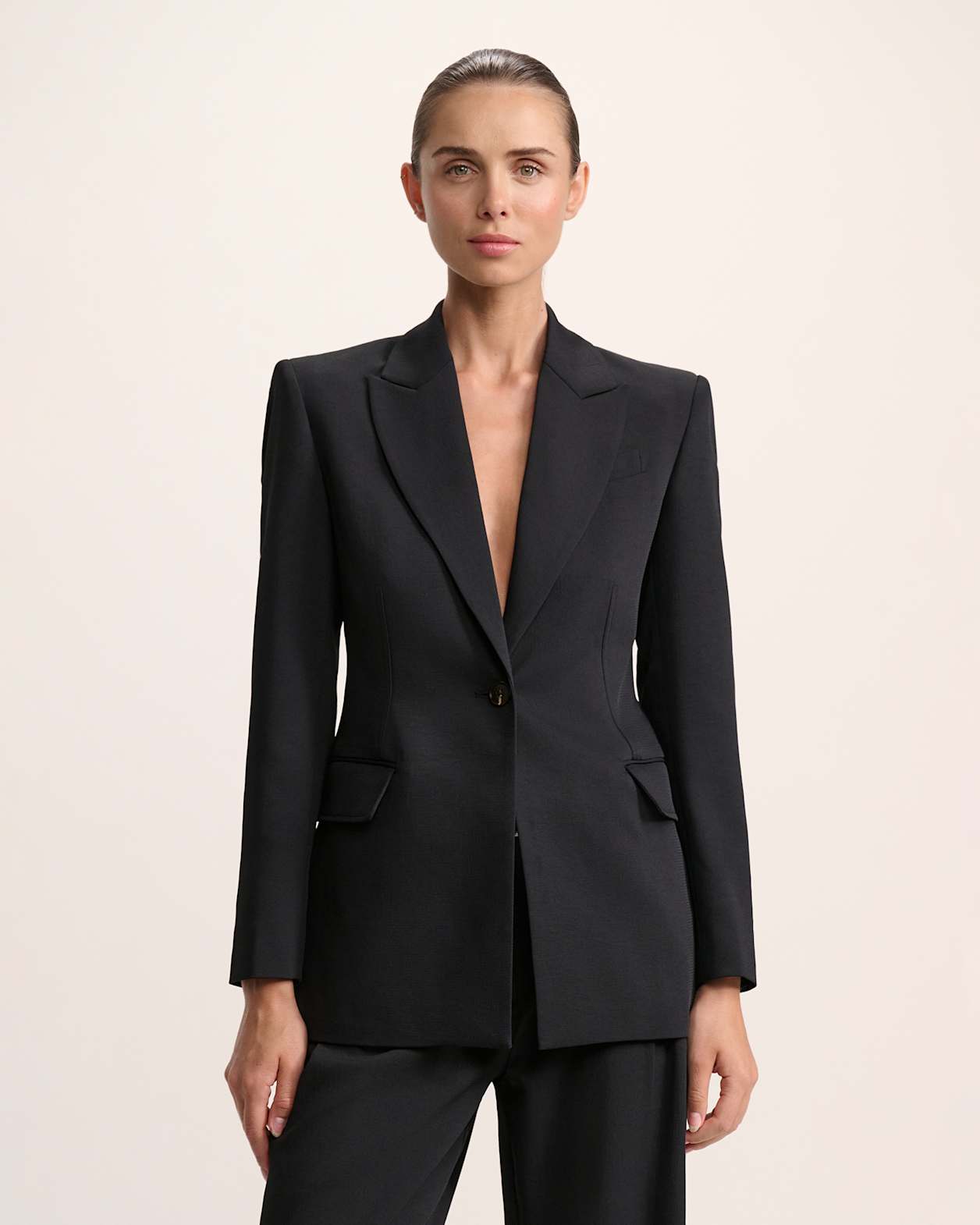 Dharma Stitch Detail Blazer in BLACK