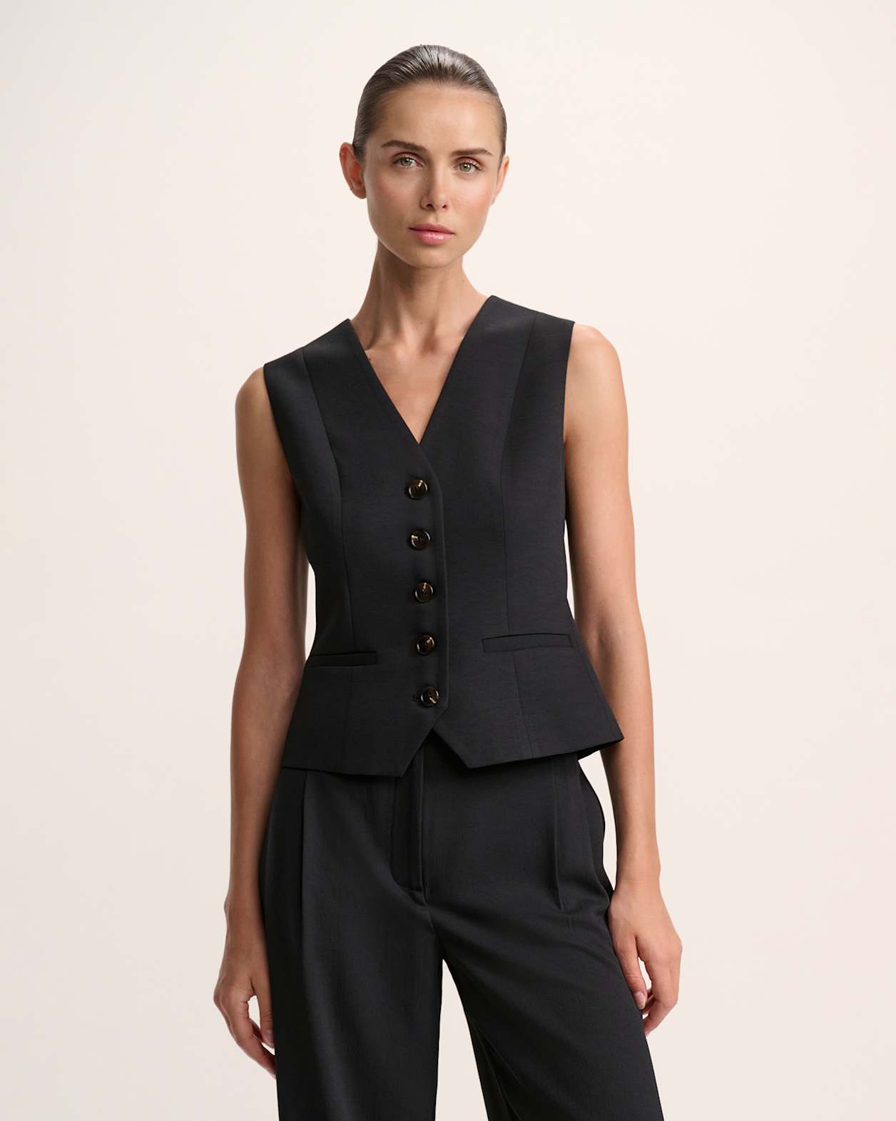 Dharma Vest in BLACK