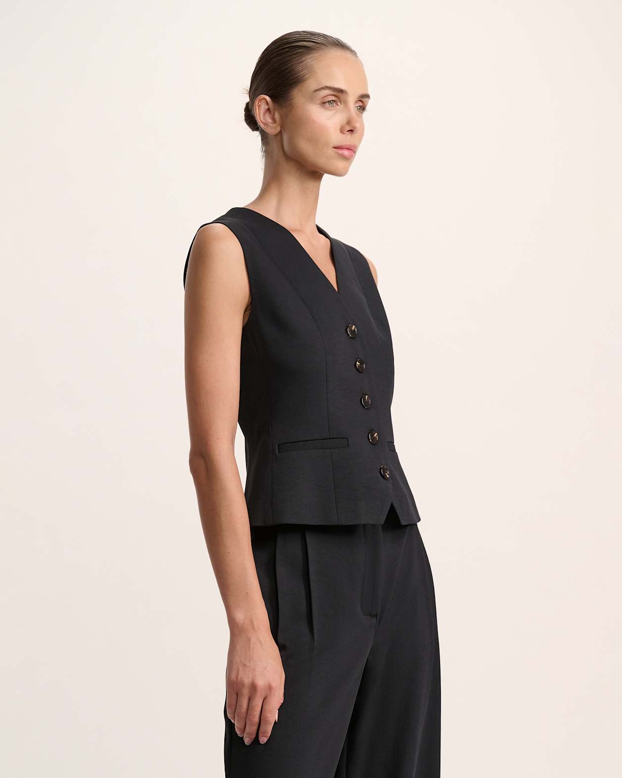 Dharma Vest in BLACK