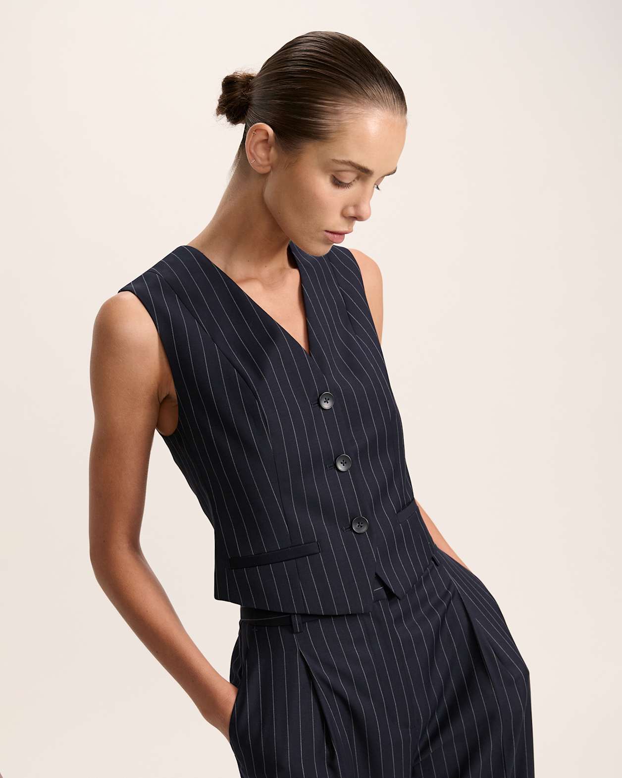 Polly Pinstripe Vest in NAVY/IVORY