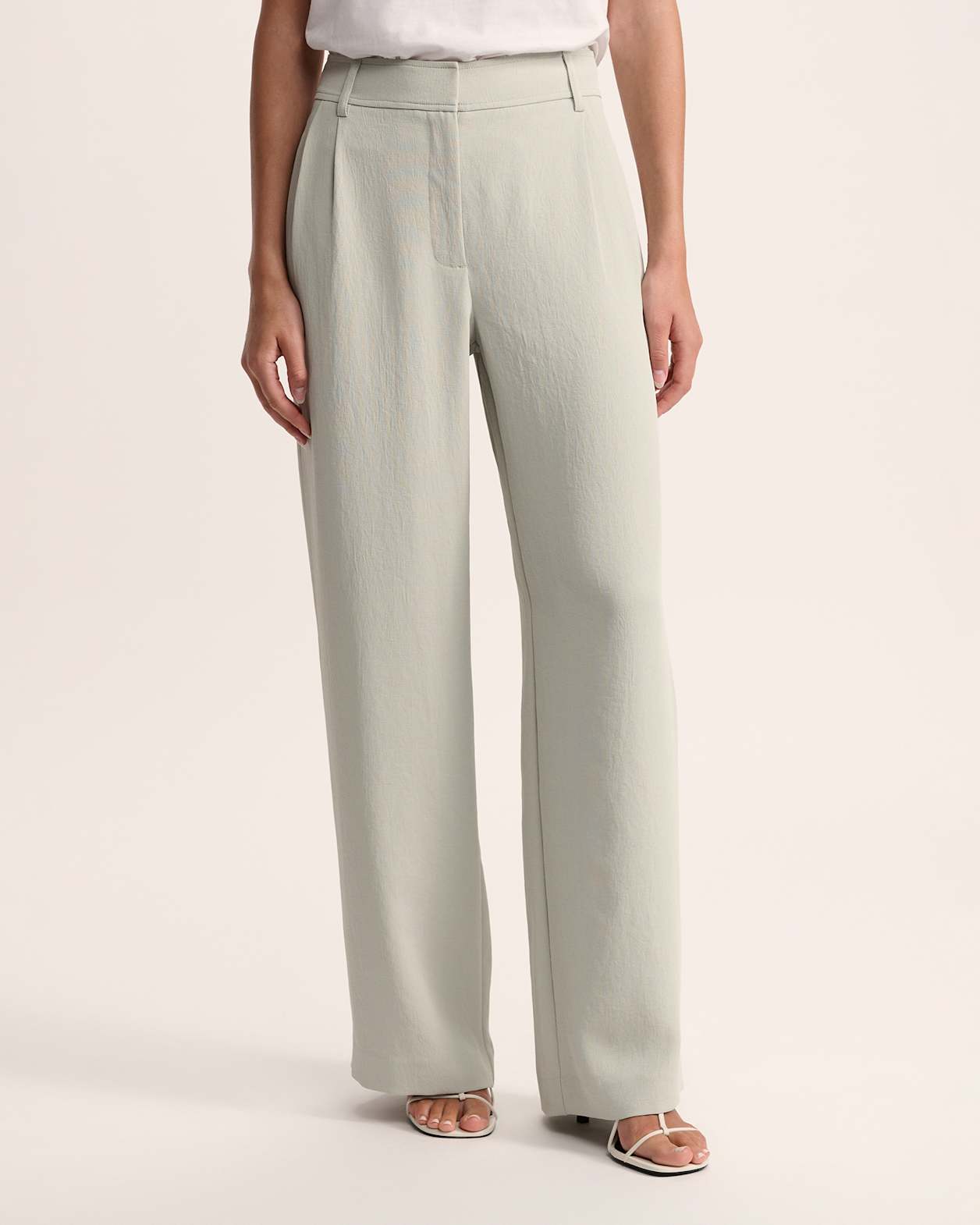 Dharma Tailored Wide Leg Pant in MINT