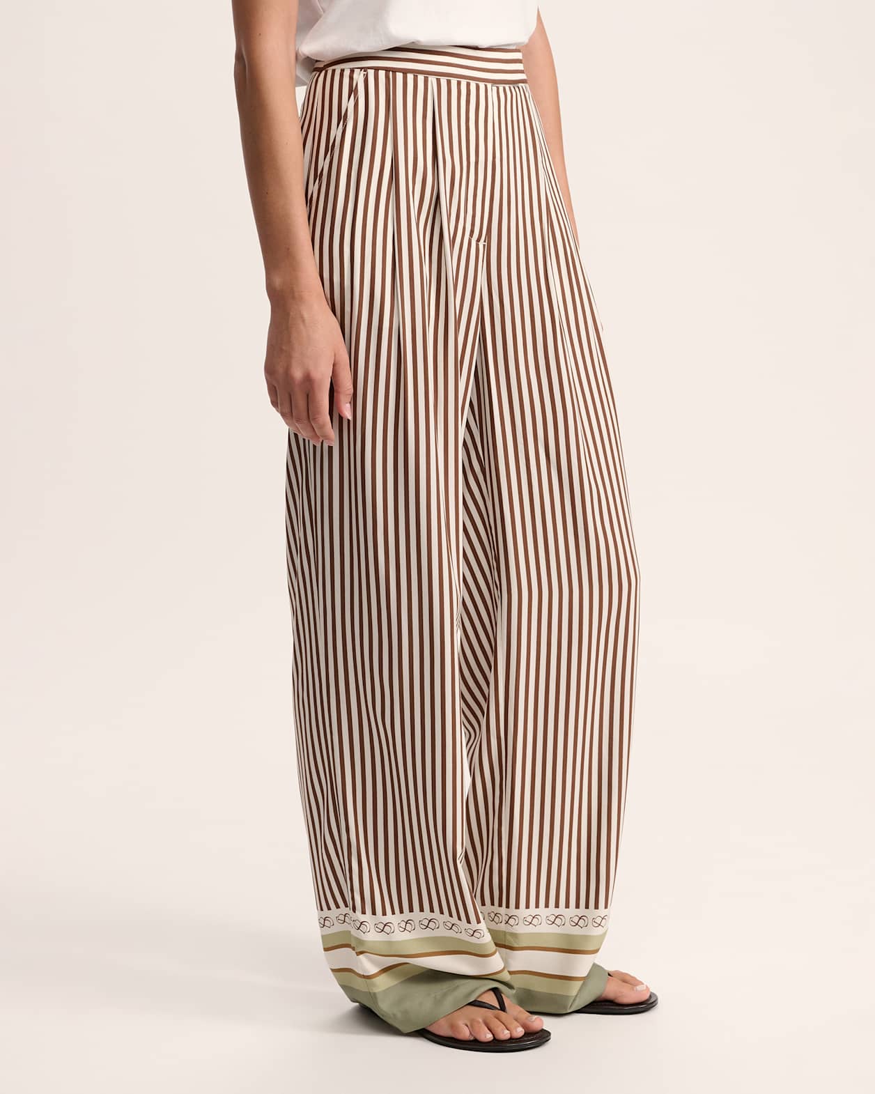 Elvie Wide Leg Pant in MULTI