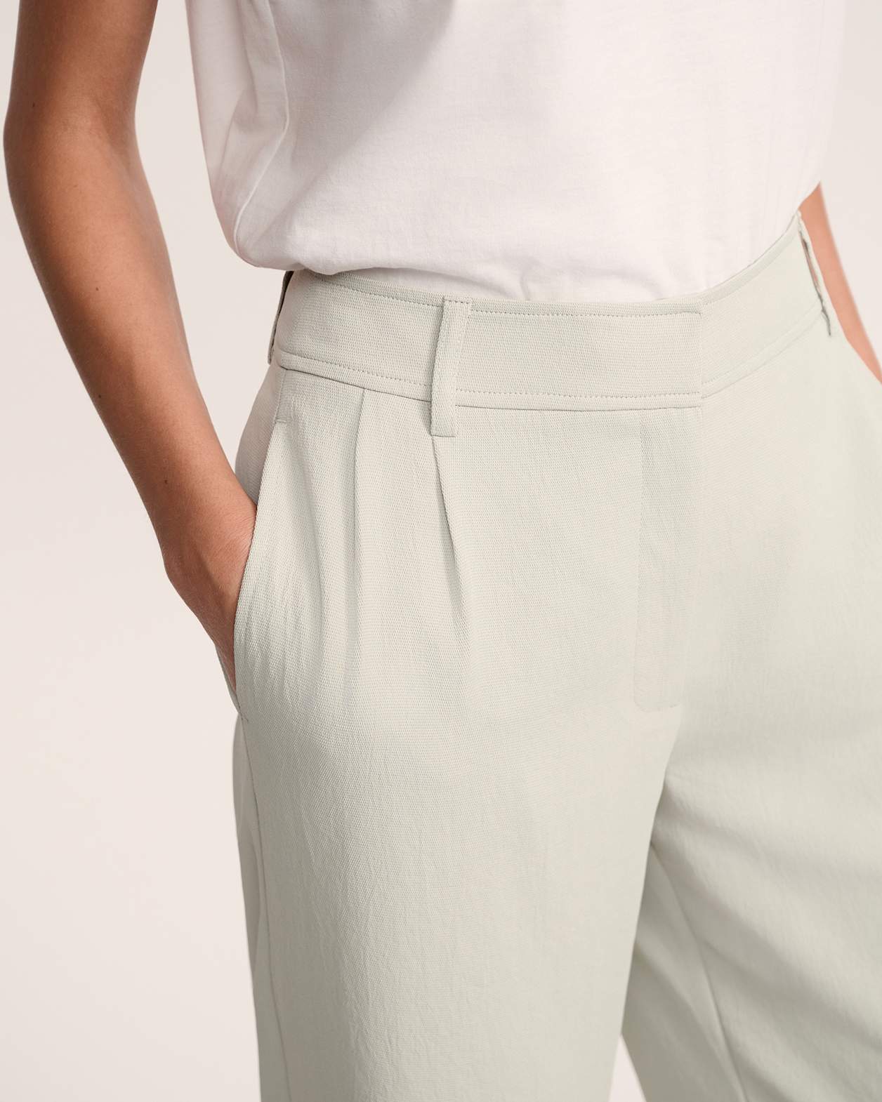 Dharma Tailored Wide Leg Pant in MINT
