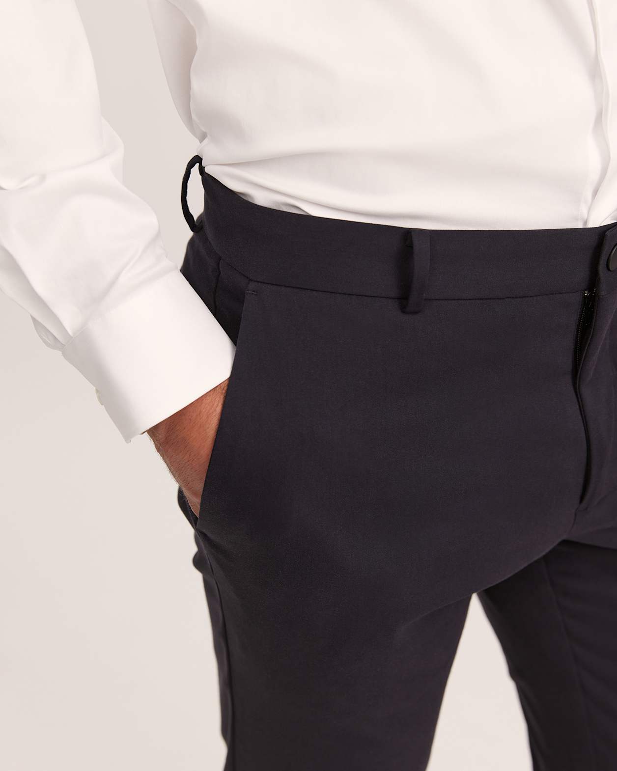Judd Regular Chino in BLACK